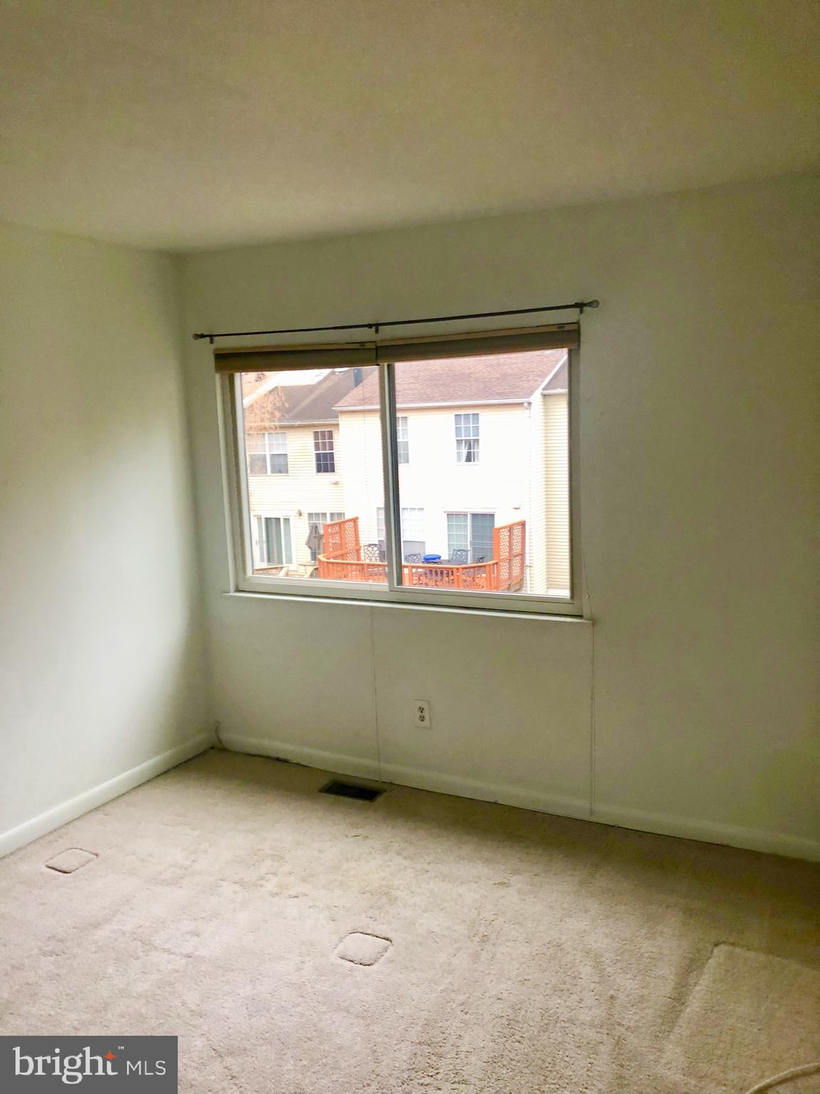 GLEN ORA - PLAT 9 - Residential Lease