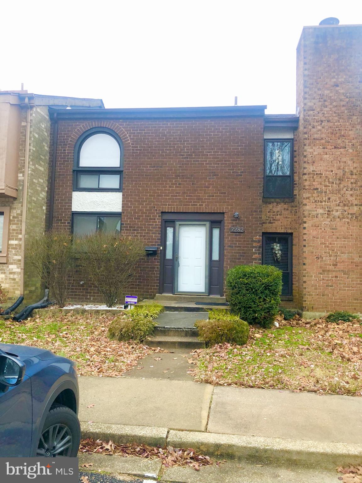 GLEN ORA - PLAT 9 - Residential Lease