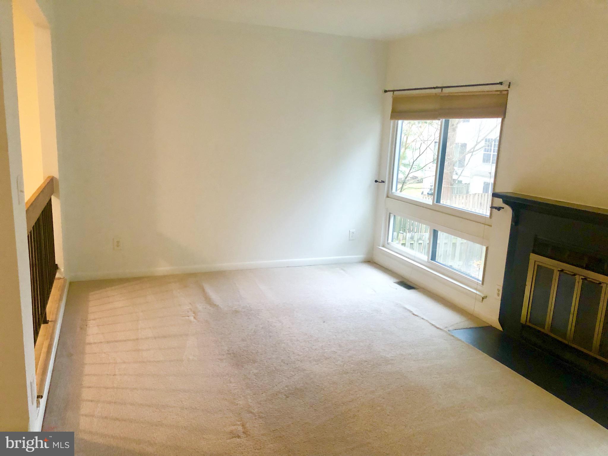 GLEN ORA - PLAT 9 - Residential Lease