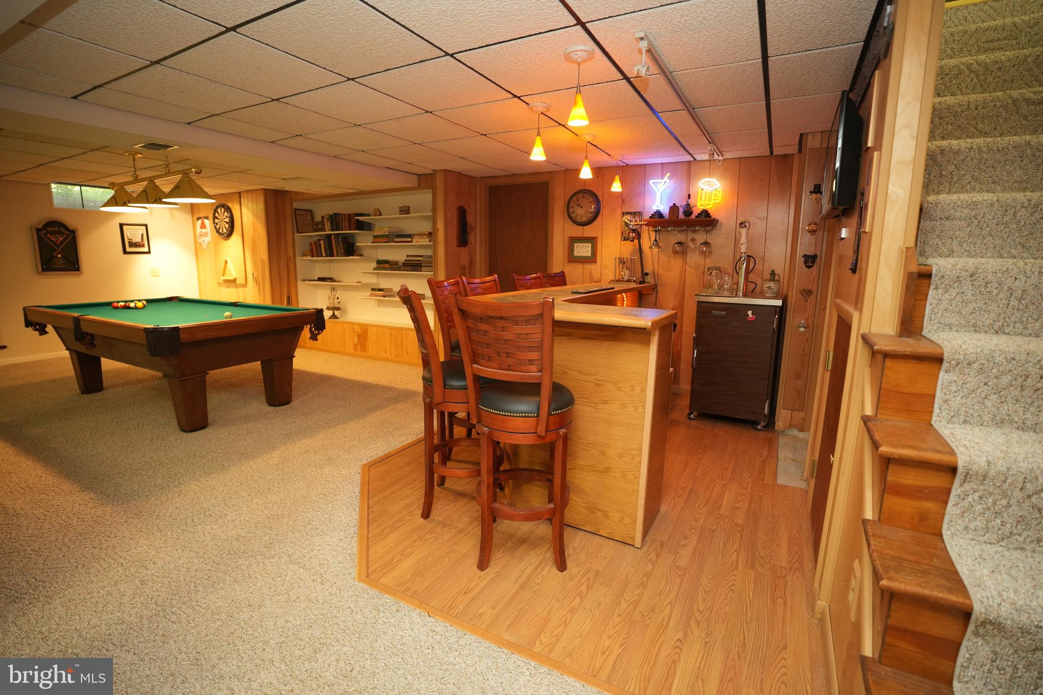 KINGSTON MANOR - Residential