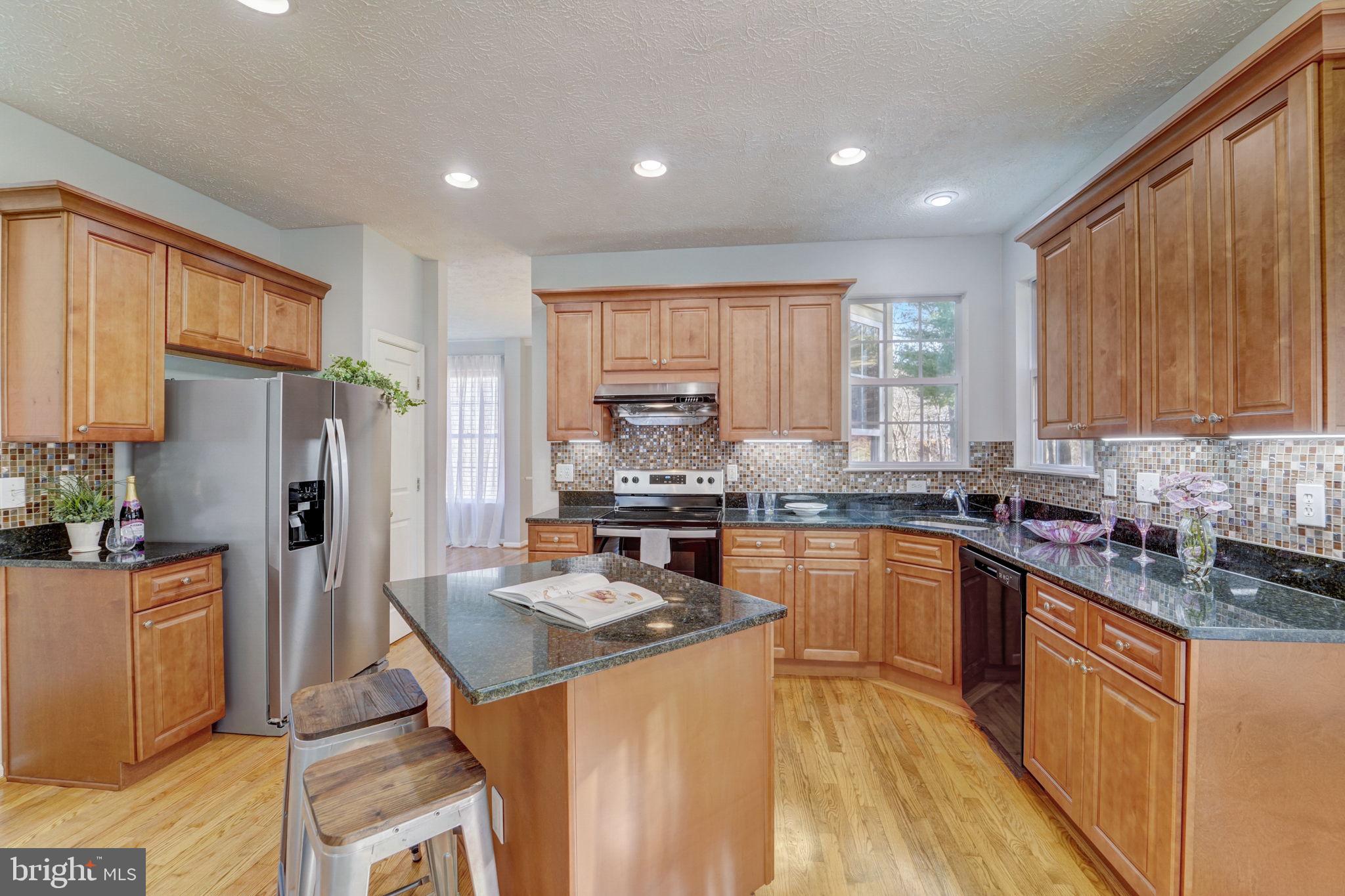 VILLAGE OF RIVER HILL - Residential