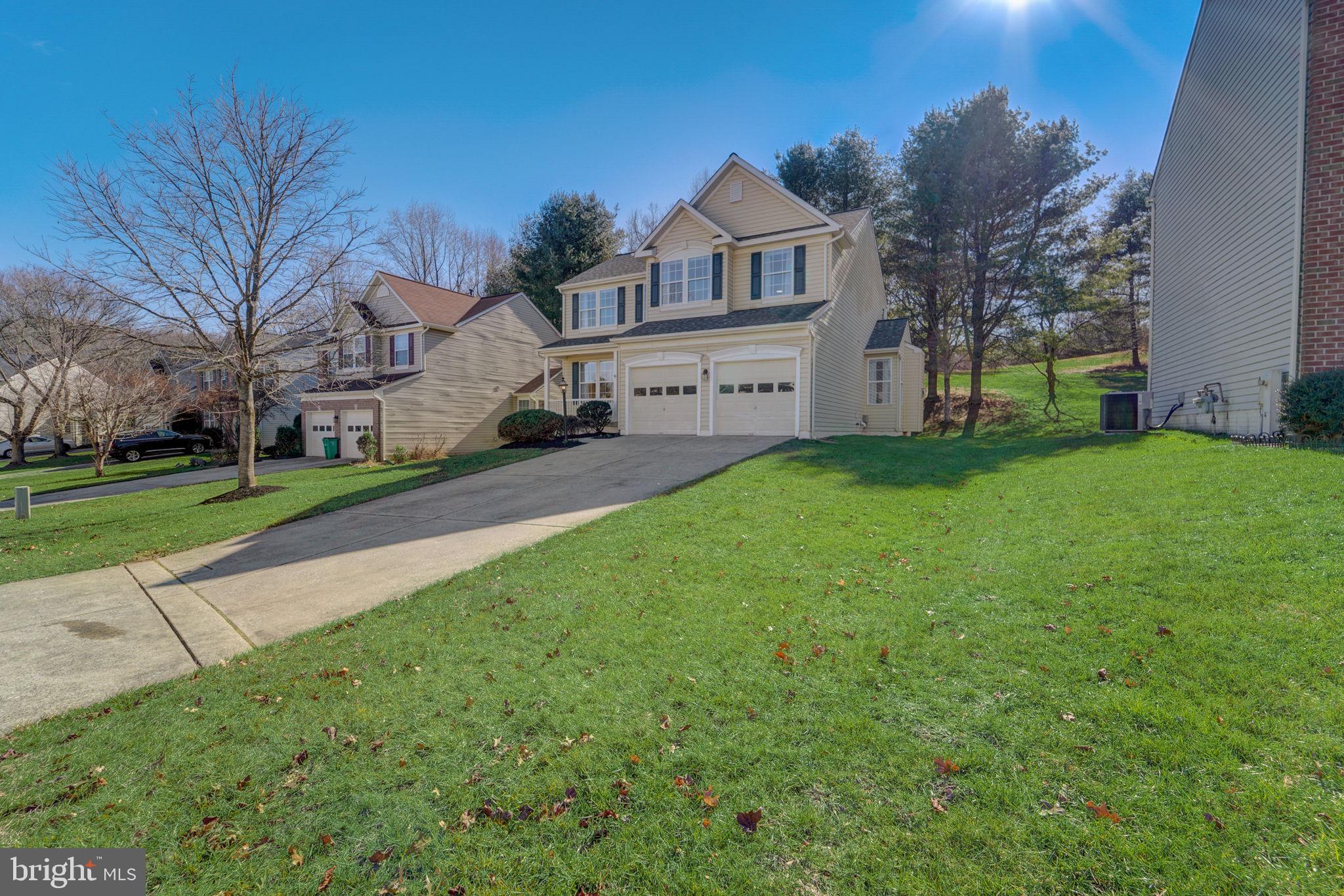 VILLAGE OF RIVER HILL - Residential