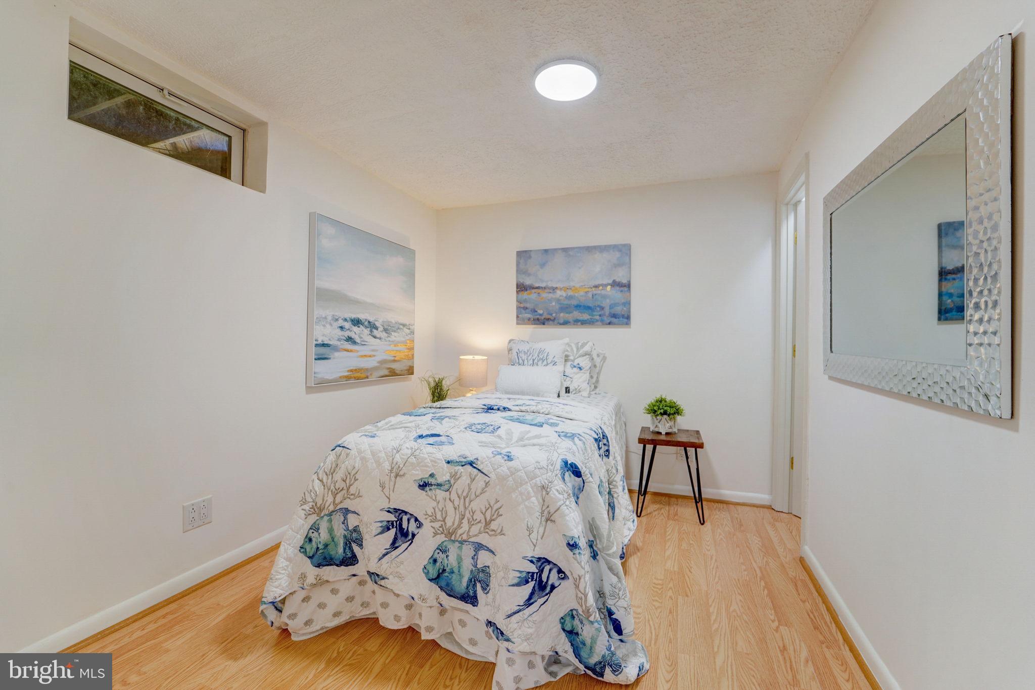 VILLAGE OF RIVER HILL - Residential