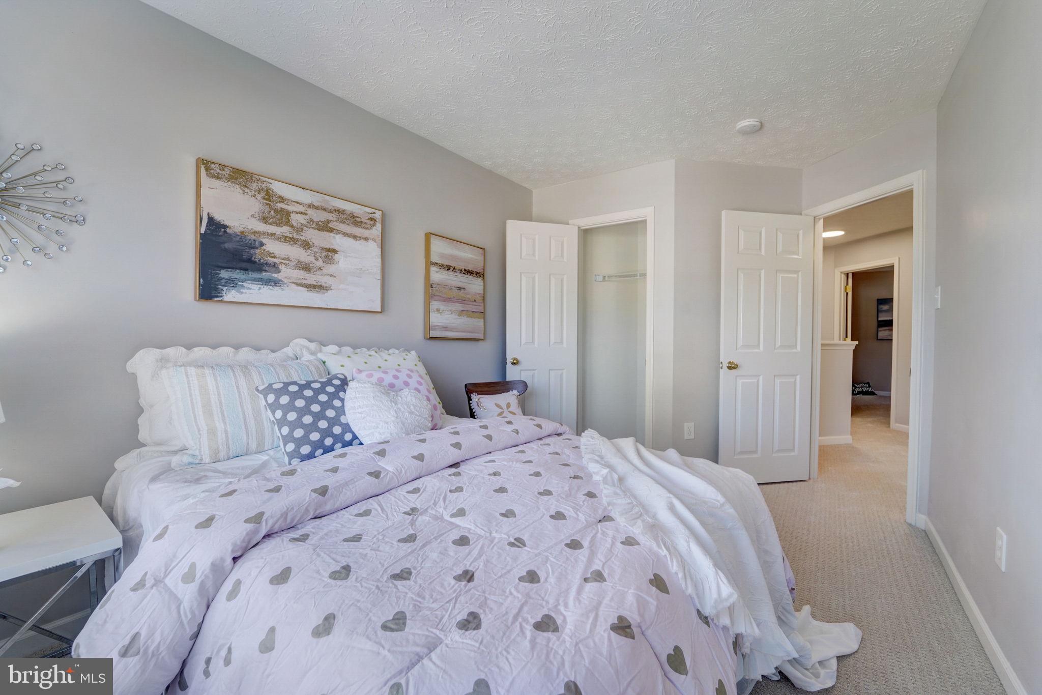 VILLAGE OF RIVER HILL - Residential