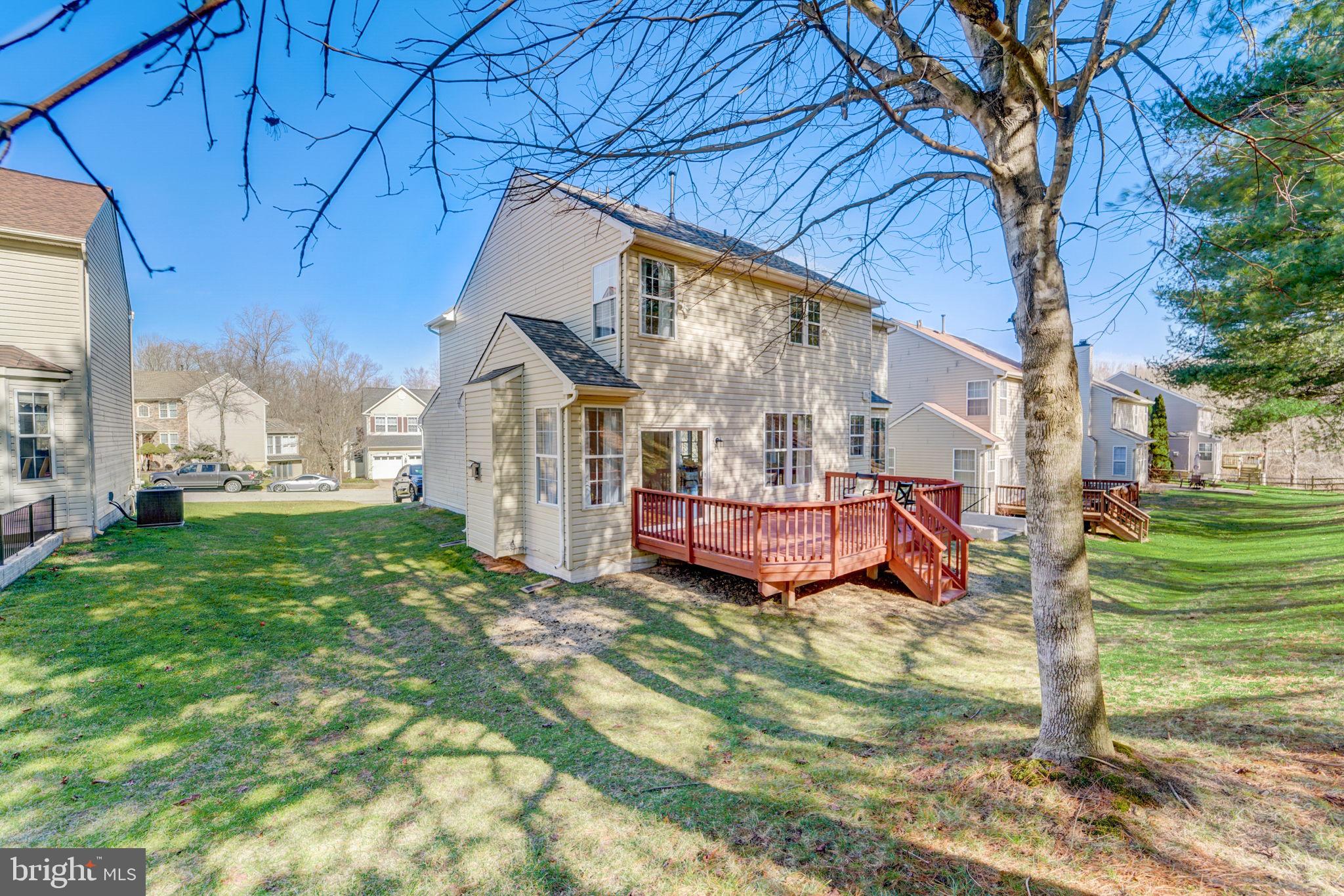 VILLAGE OF RIVER HILL - Residential