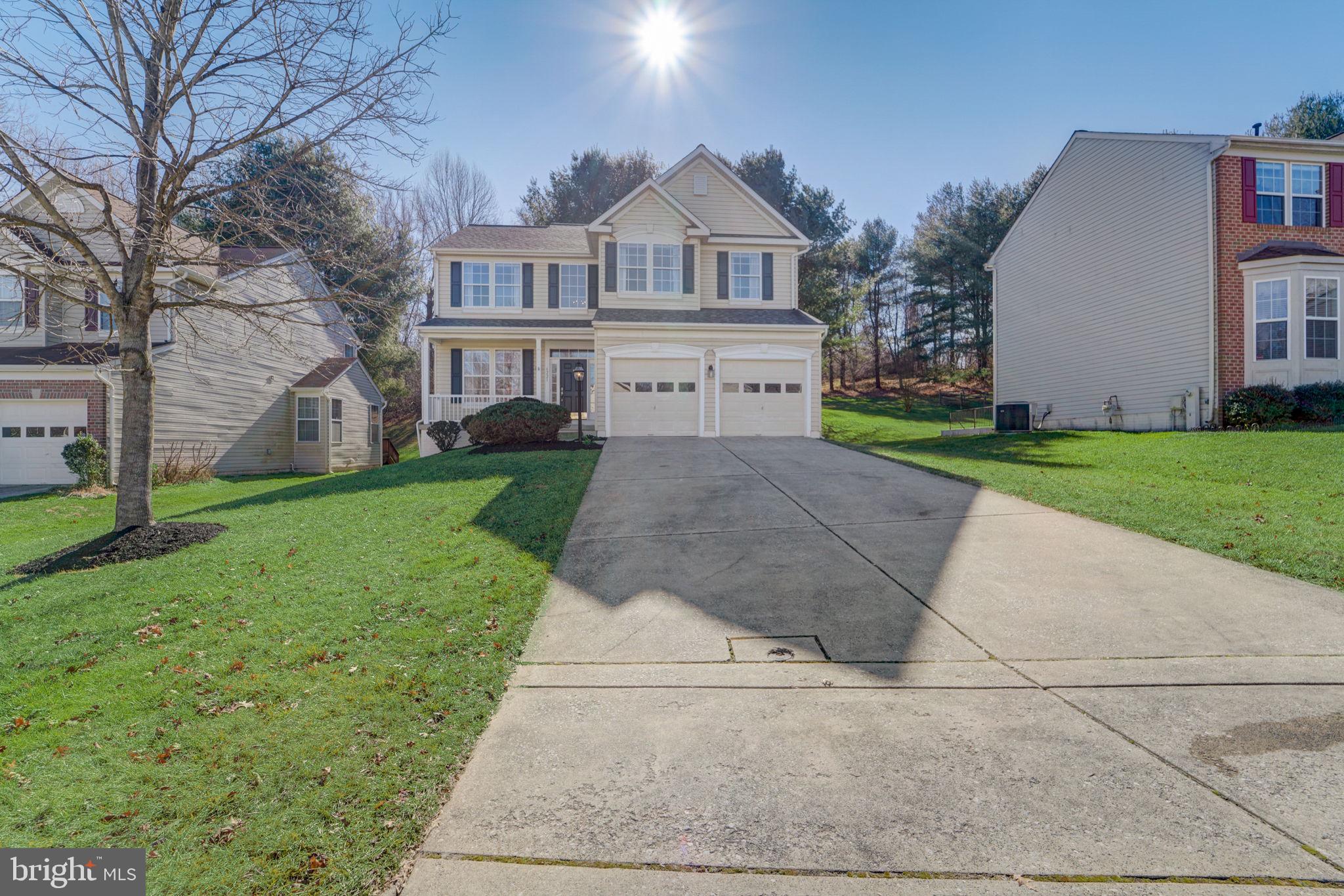 VILLAGE OF RIVER HILL - Residential