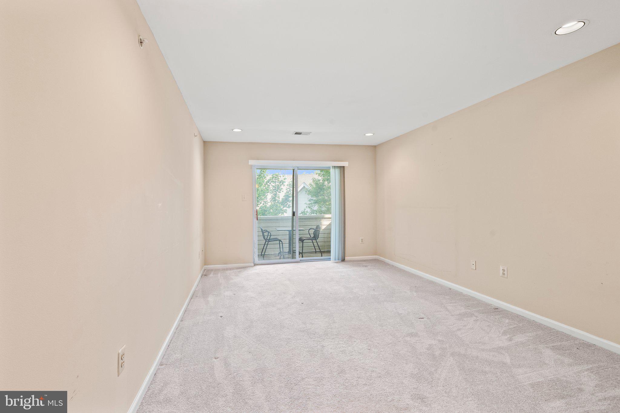 DRESHER WOODS - Residential