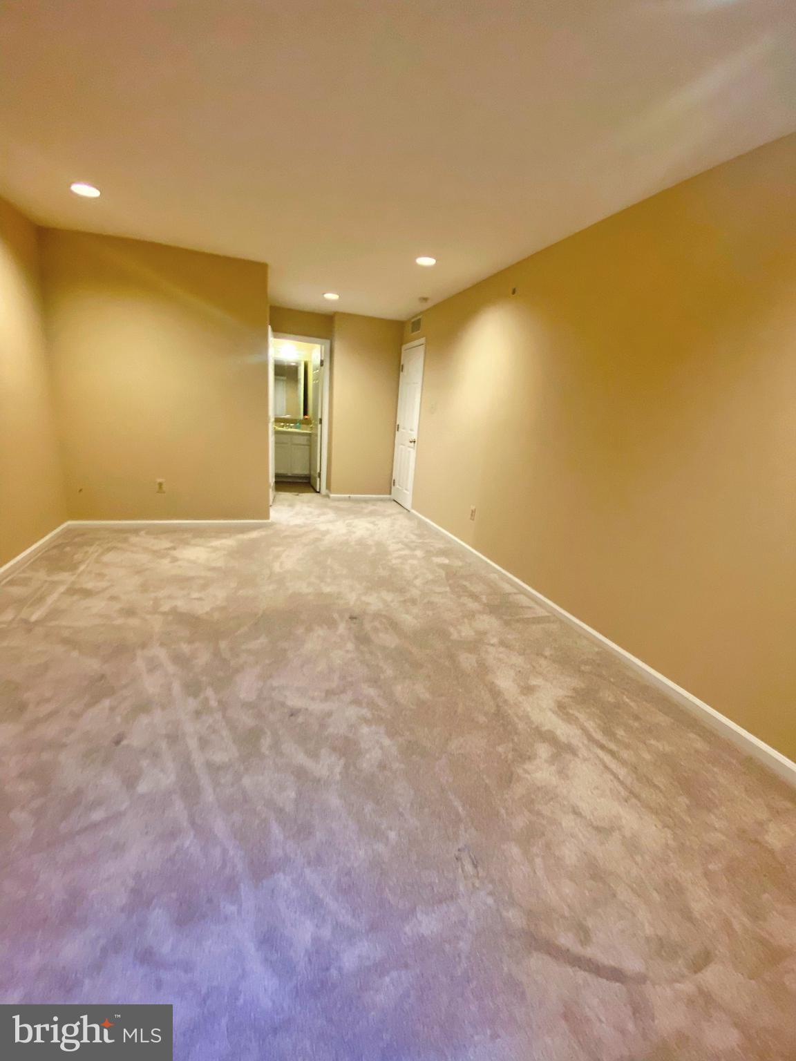 704 DRESHER WOODS DRIVE