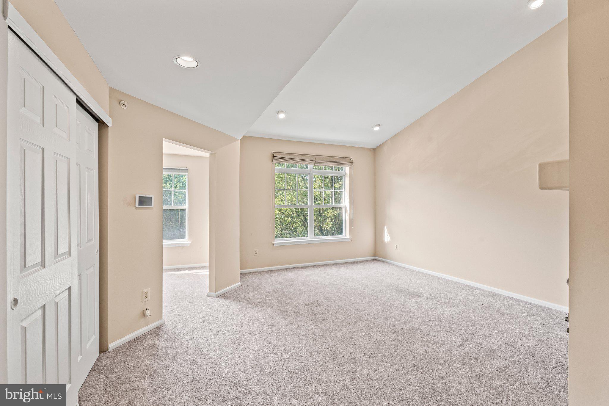 DRESHER WOODS - Residential