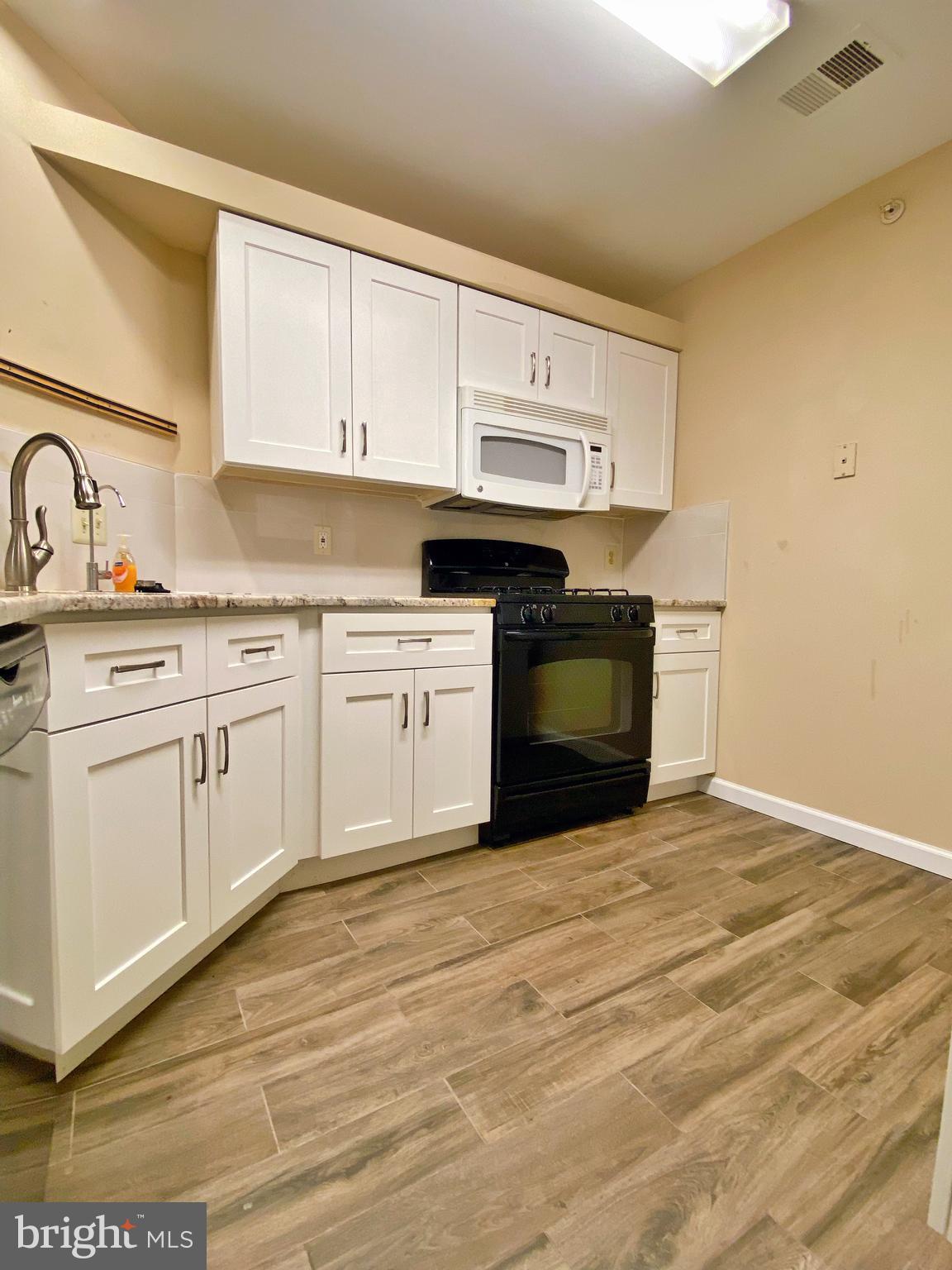 DRESHER WOODS - Residential