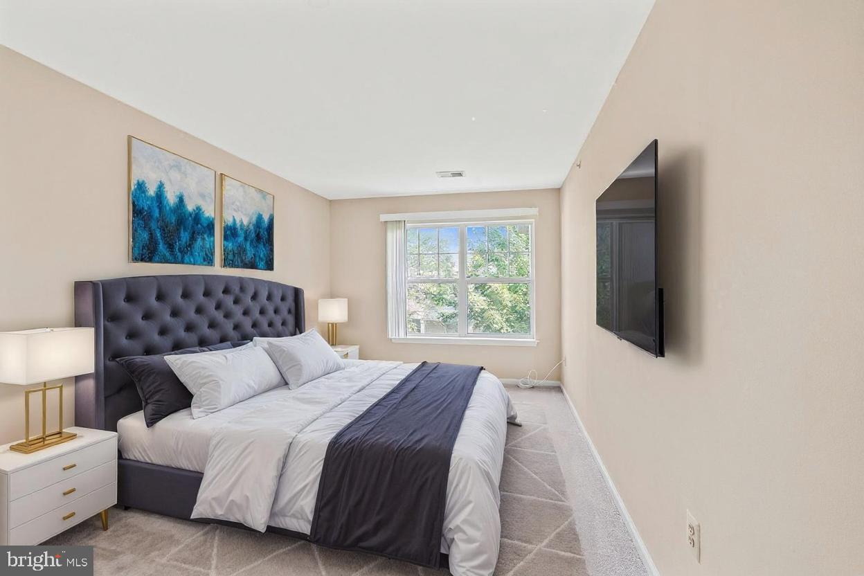 DRESHER WOODS - Residential