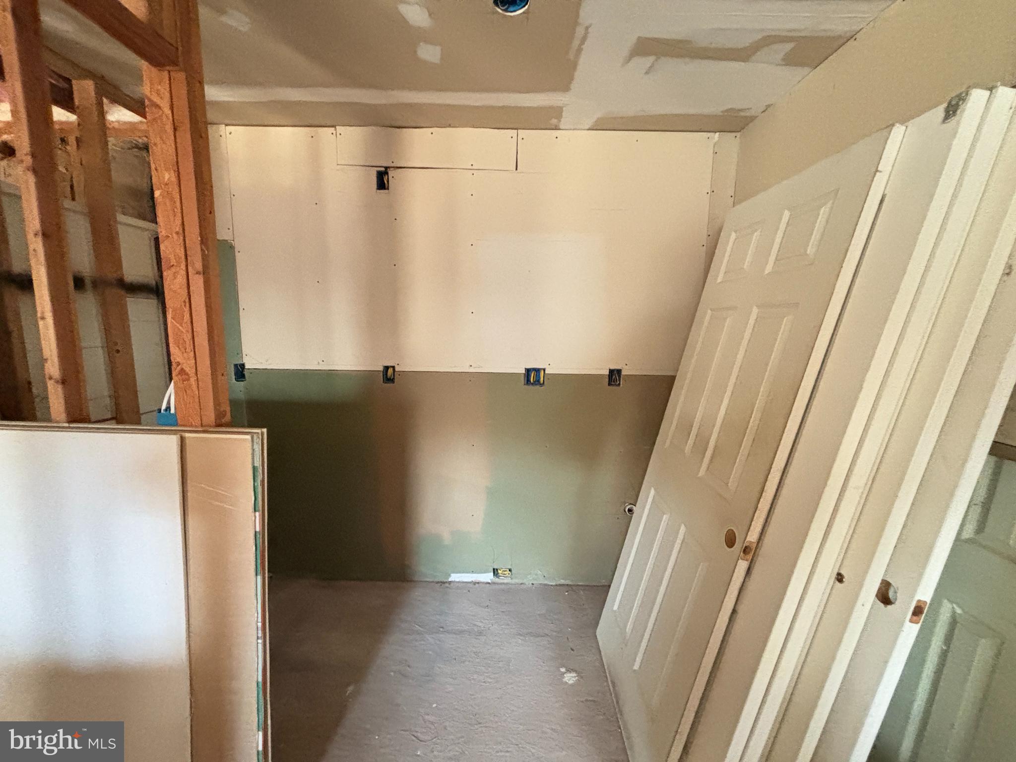 GLENN DALE HEIGHTS - Residential