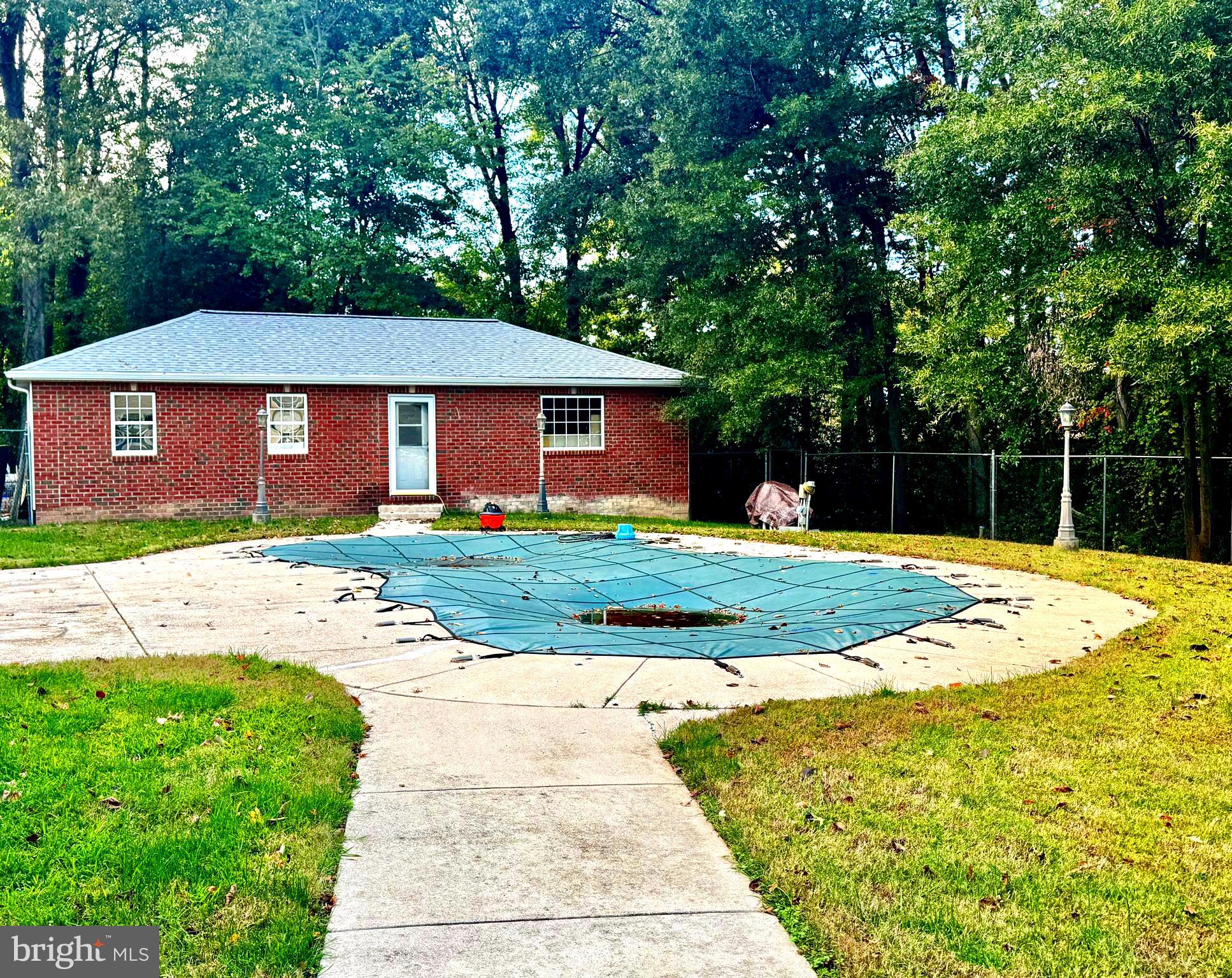 6212 GLENN DALE ROAD