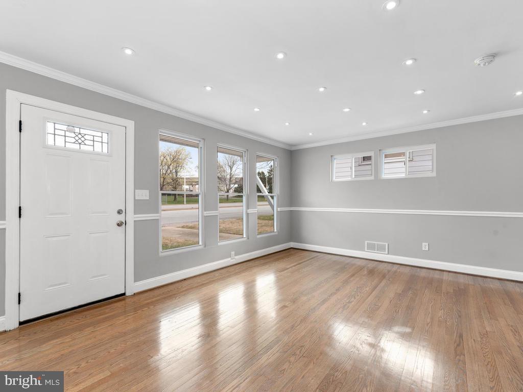 GWYNN OAK - Residential