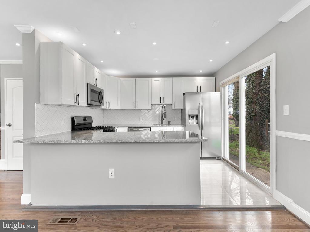 GWYNN OAK - Residential