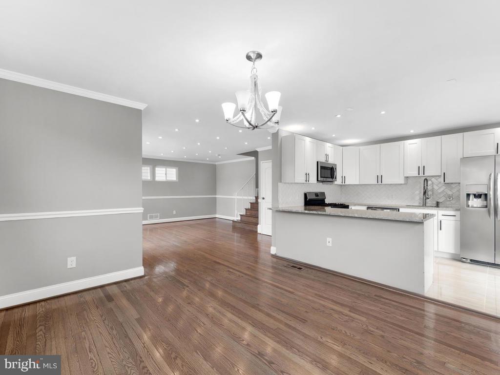 GWYNN OAK - Residential