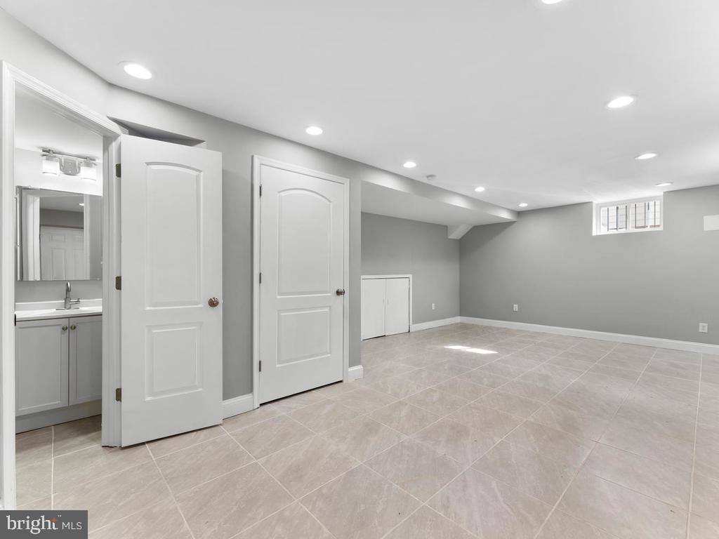 GWYNN OAK - Residential