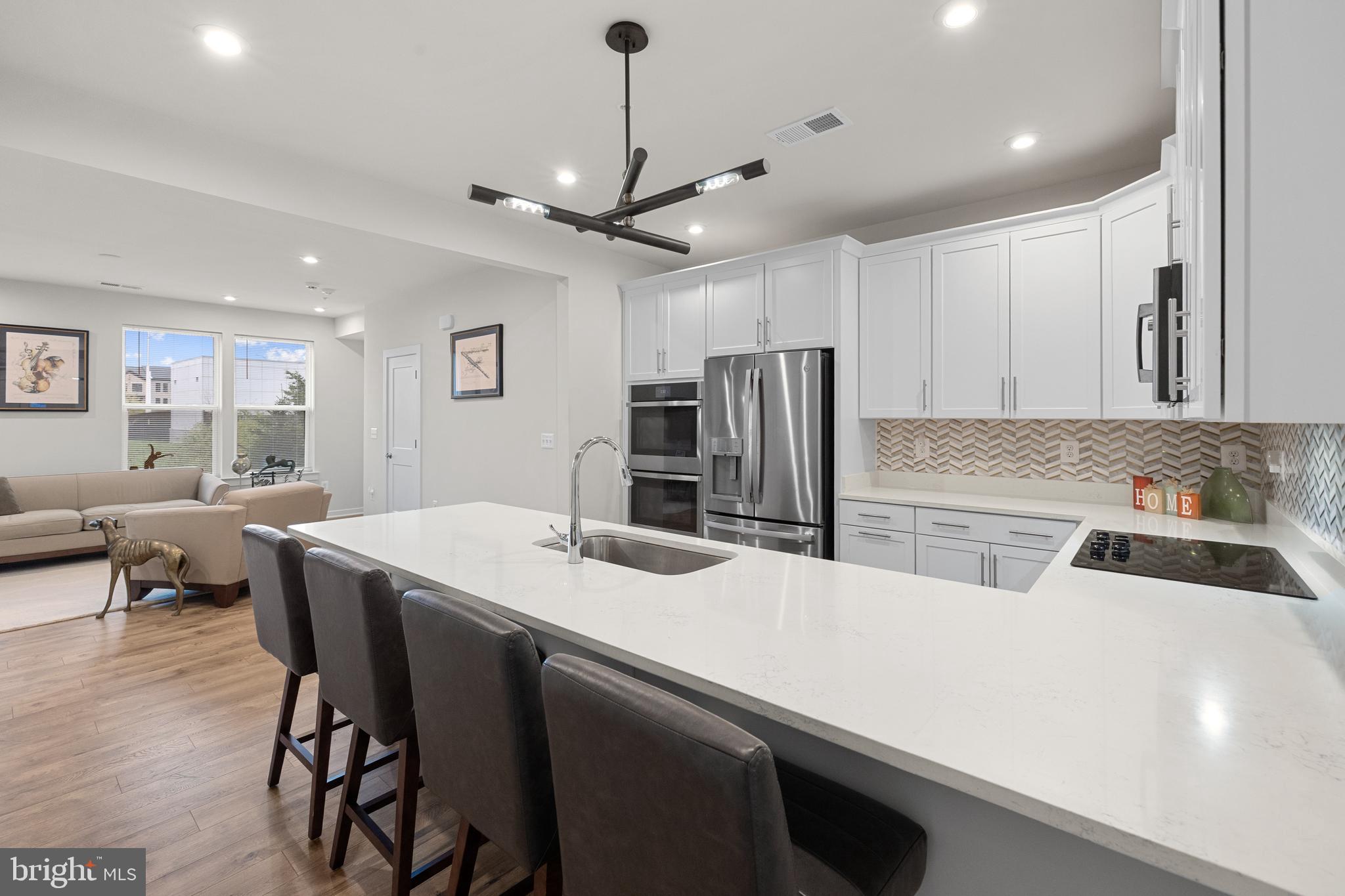 44580 WOLFHOUND SQUARE