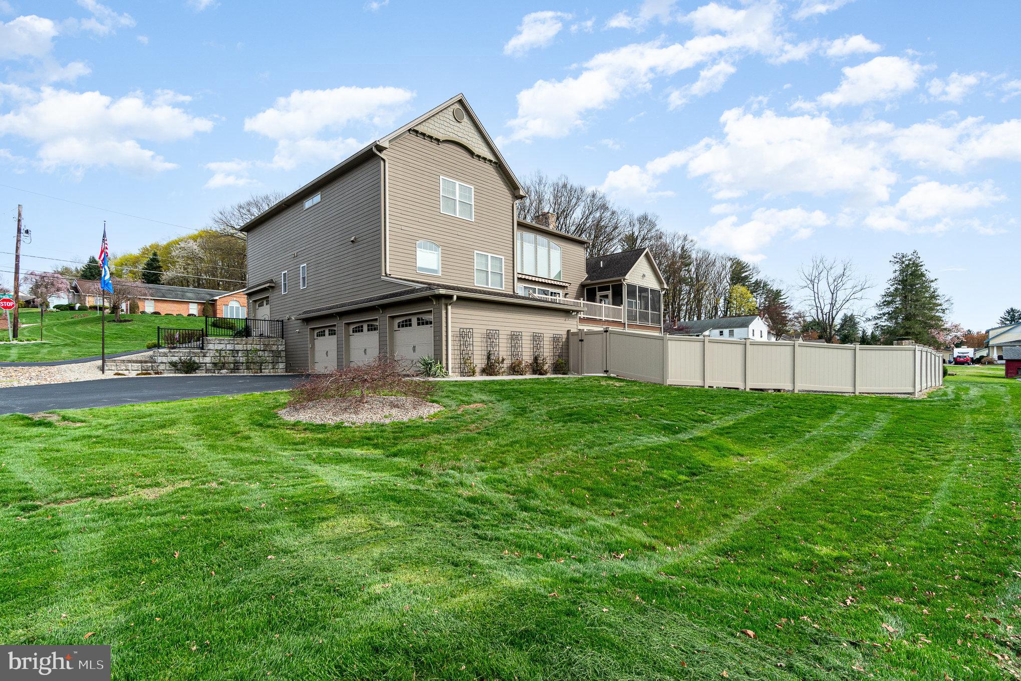 360 N 4TH STREET