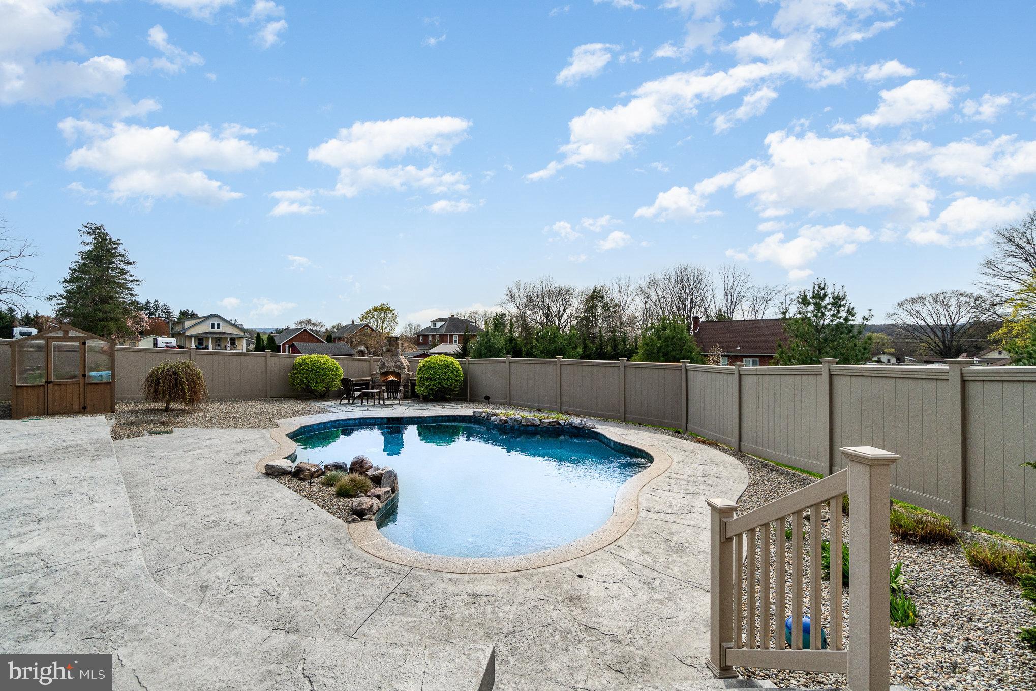 360 N 4TH STREET