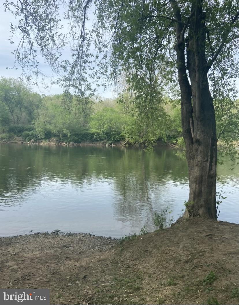 POTOMAC HEIGHTS - Residential