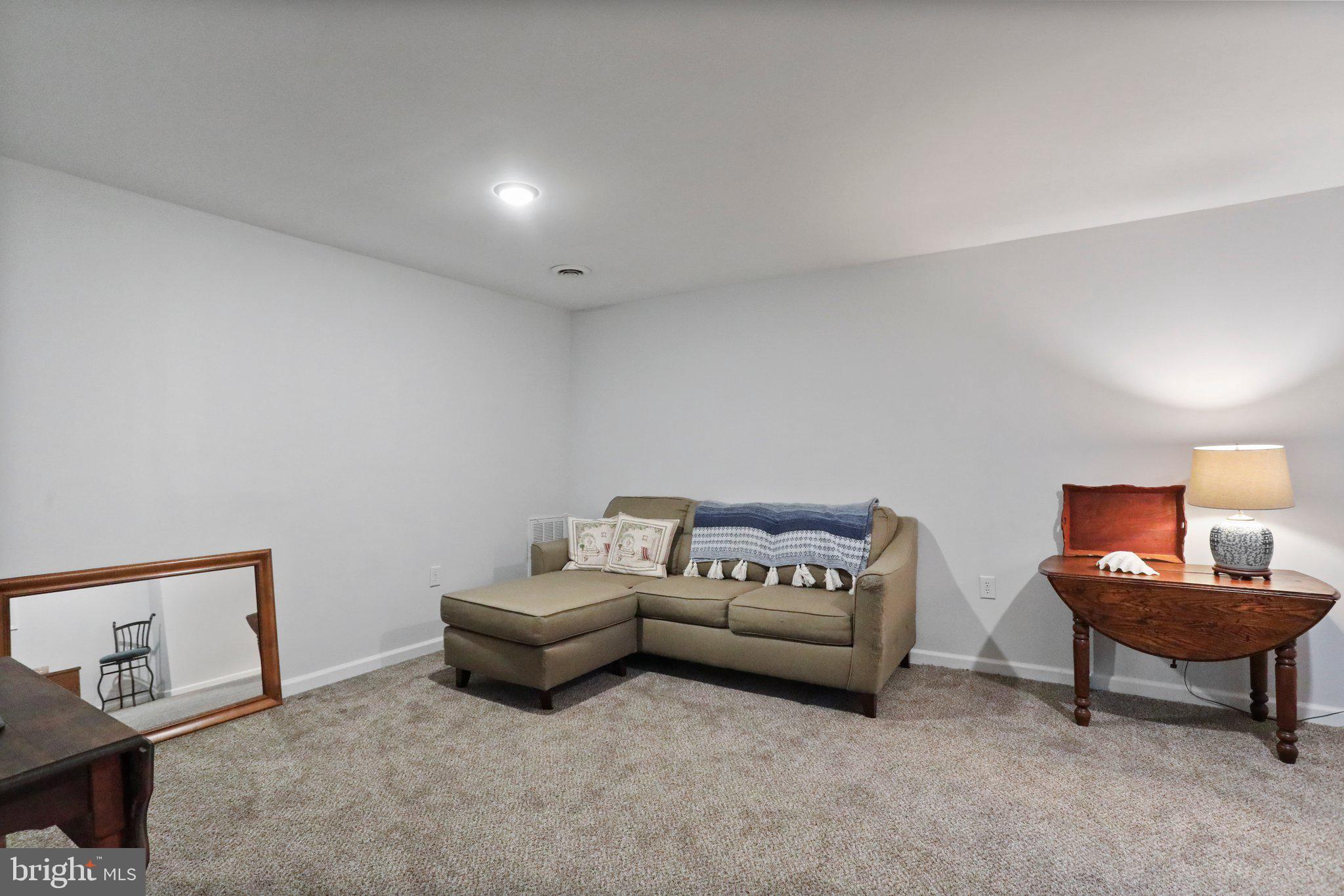 POTOMAC HEIGHTS - Residential