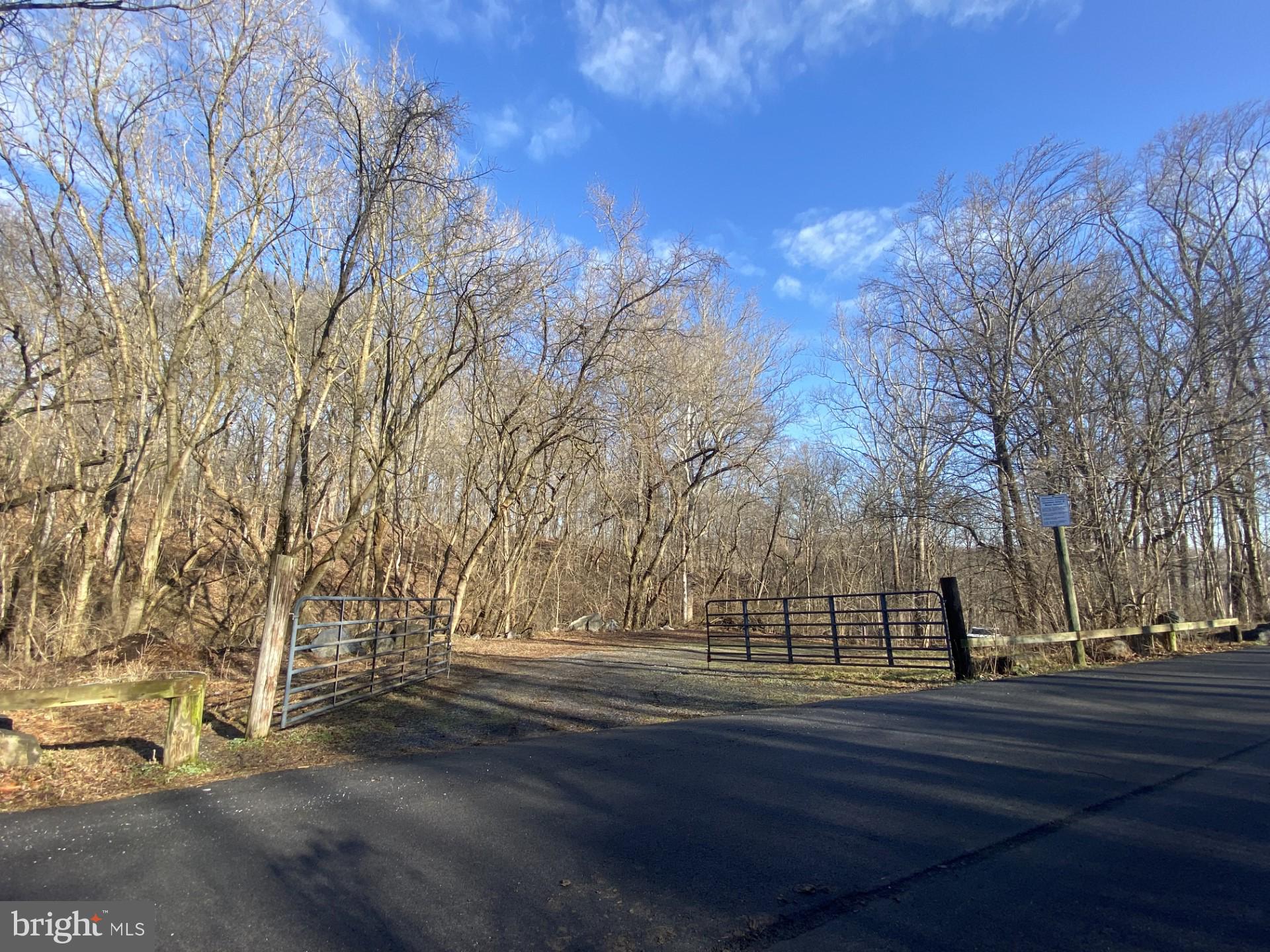 POTOMAC HEIGHTS - Residential