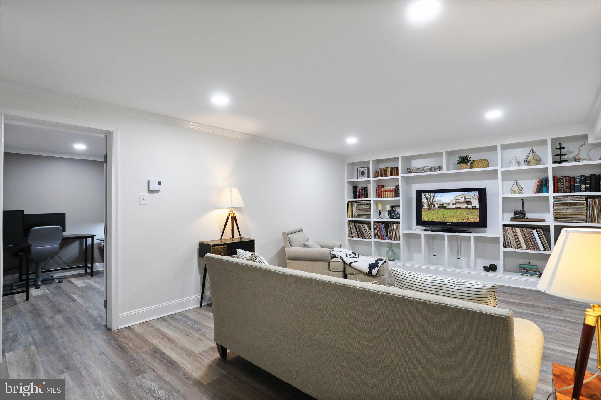 POTOMAC HEIGHTS - Residential