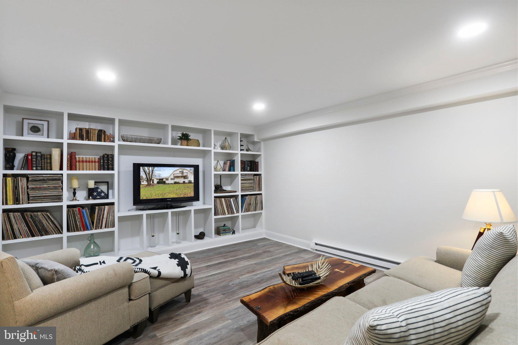 POTOMAC HEIGHTS - Residential