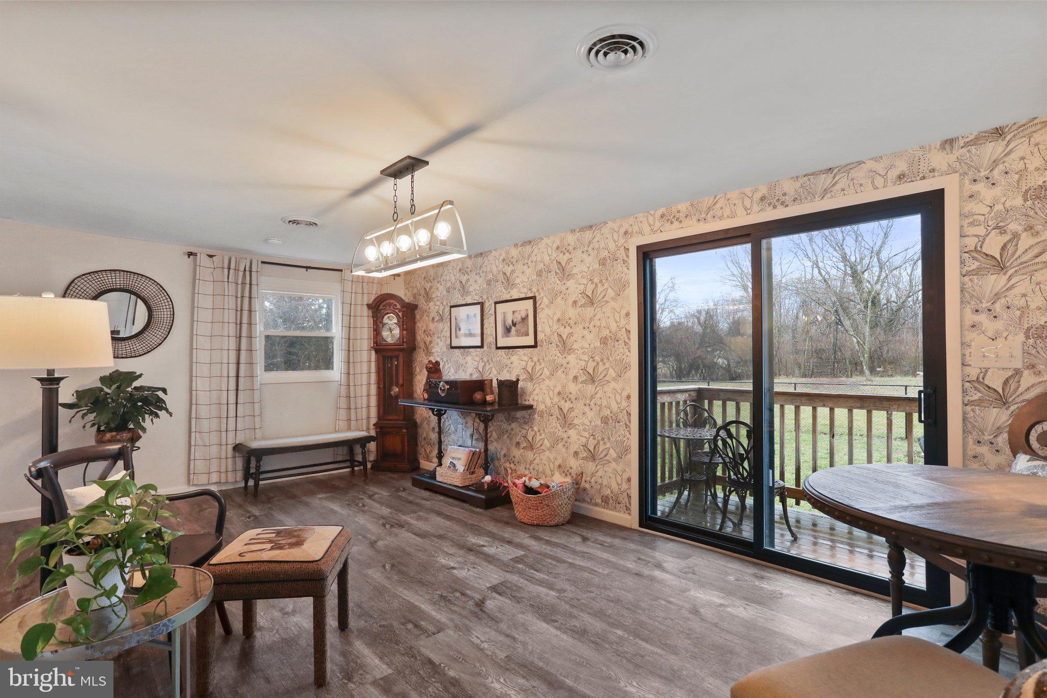 POTOMAC HEIGHTS - Residential