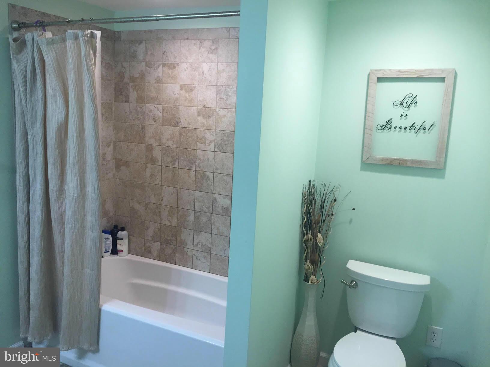 CARRS WHARF - Residential