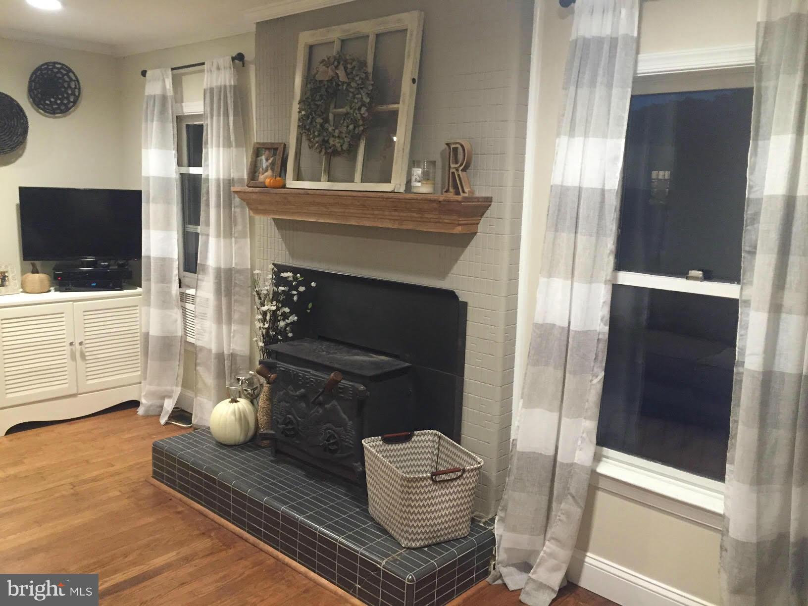 CARRS WHARF - Residential