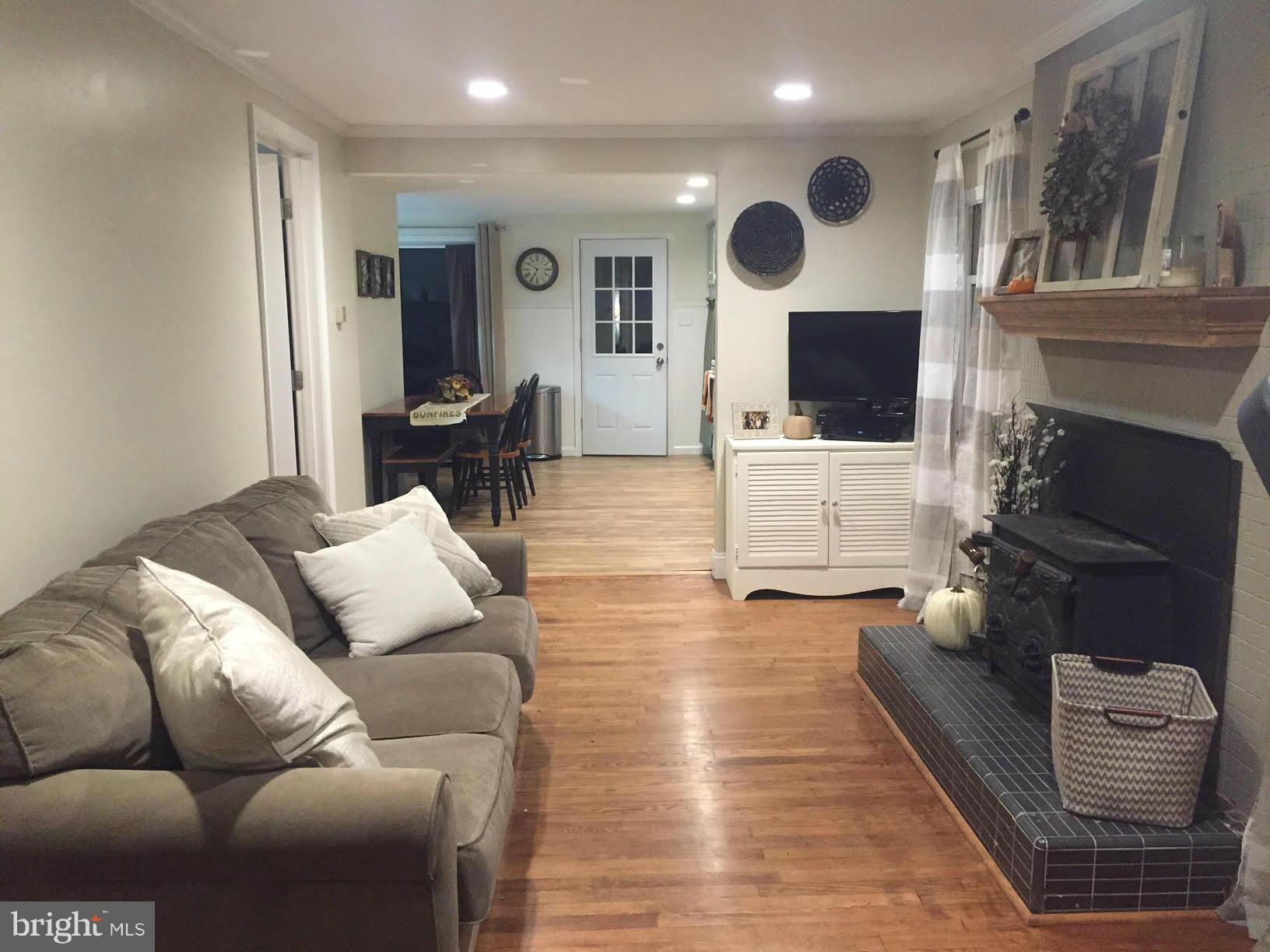 CARRS WHARF - Residential