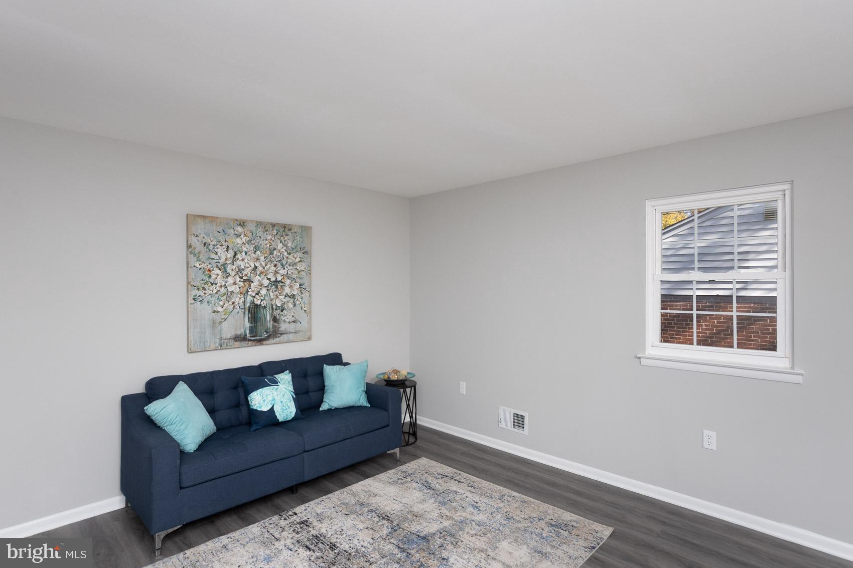 CATONSVILLE MANOR - Residential