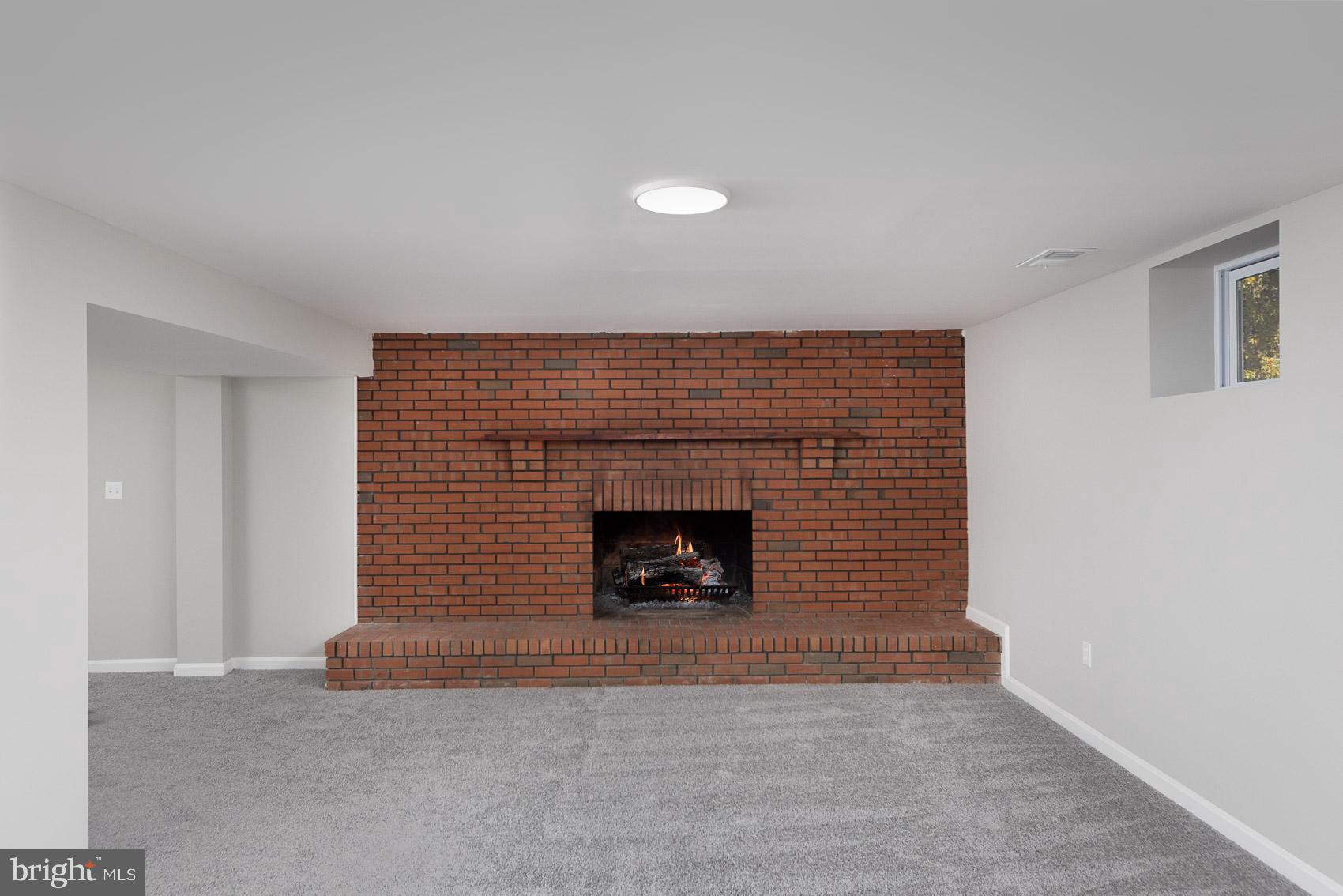 CATONSVILLE MANOR - Residential