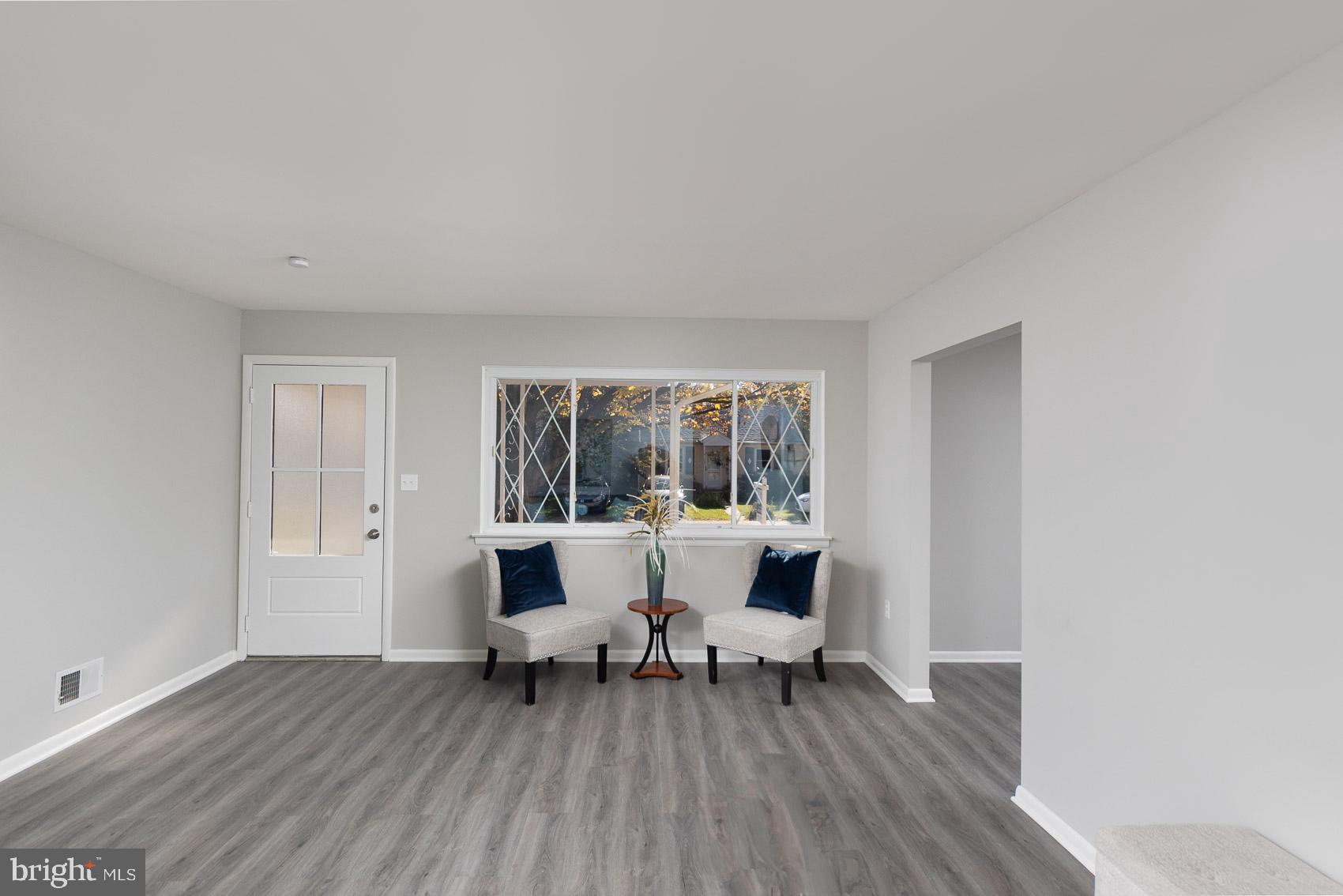 CATONSVILLE MANOR - Residential