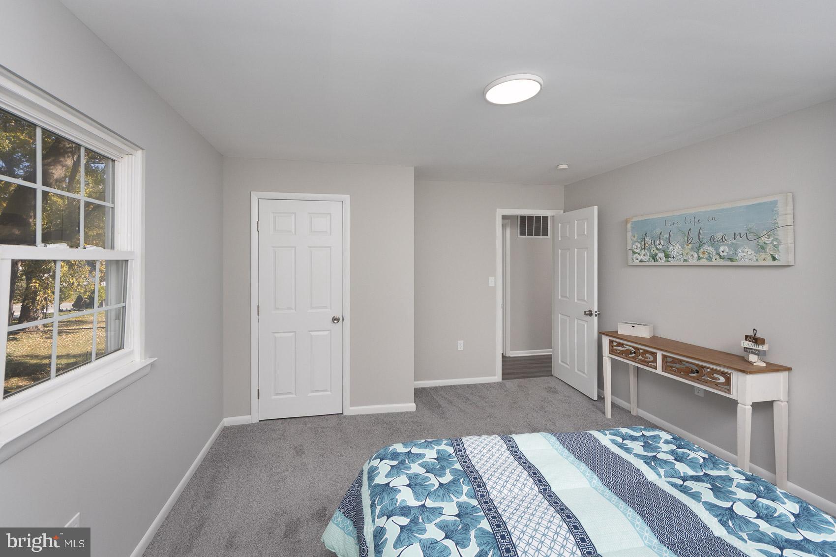 CATONSVILLE MANOR - Residential