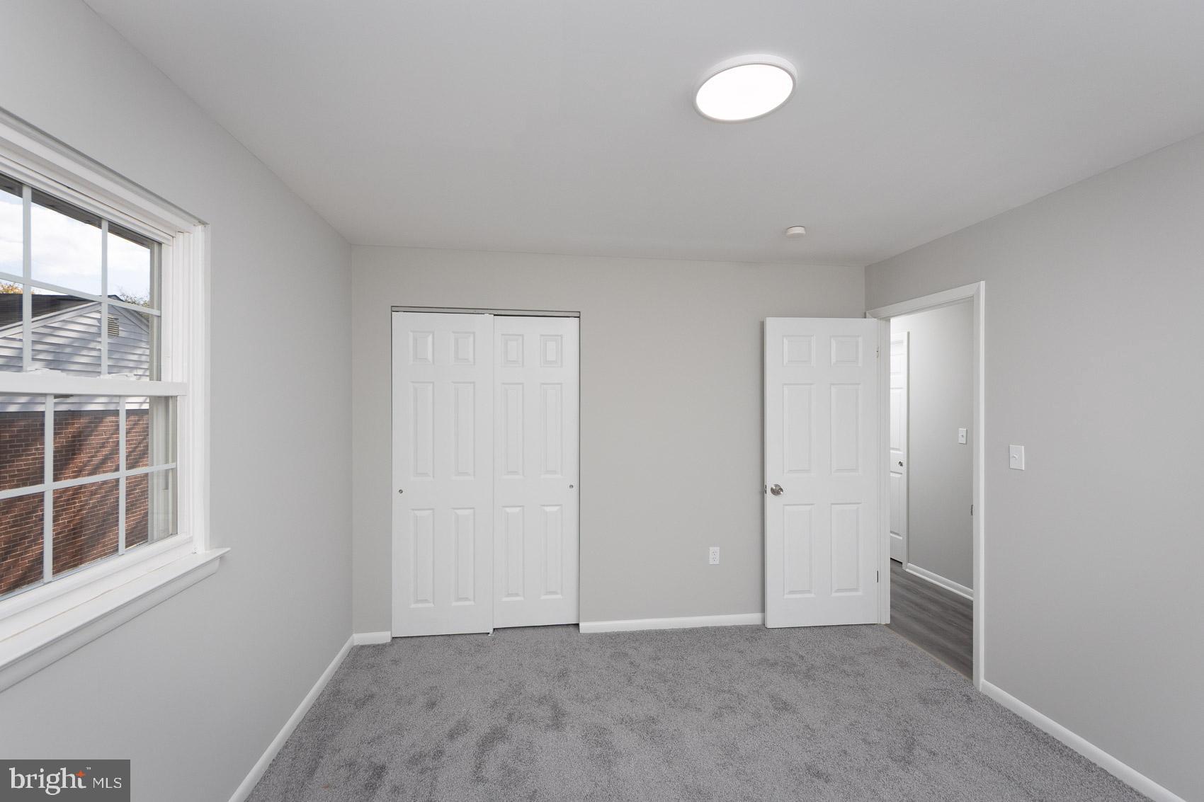 CATONSVILLE MANOR - Residential