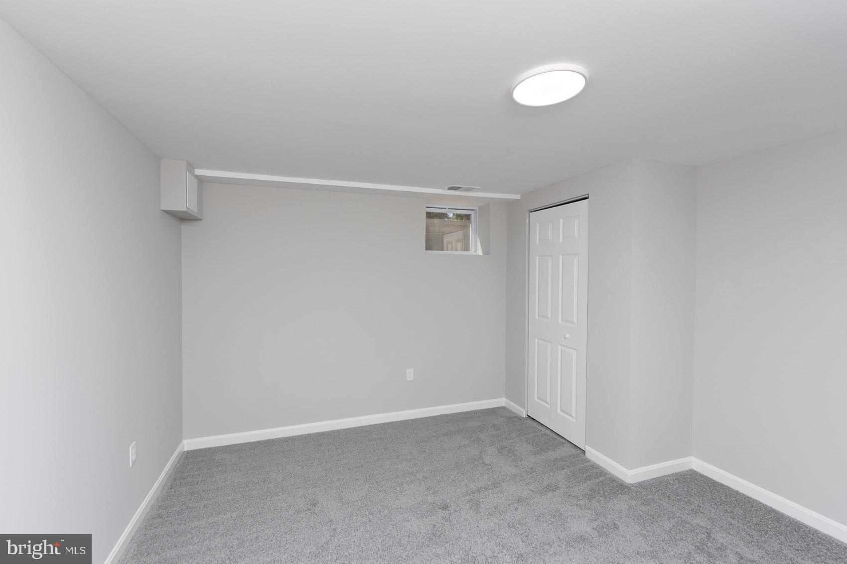 CATONSVILLE MANOR - Residential