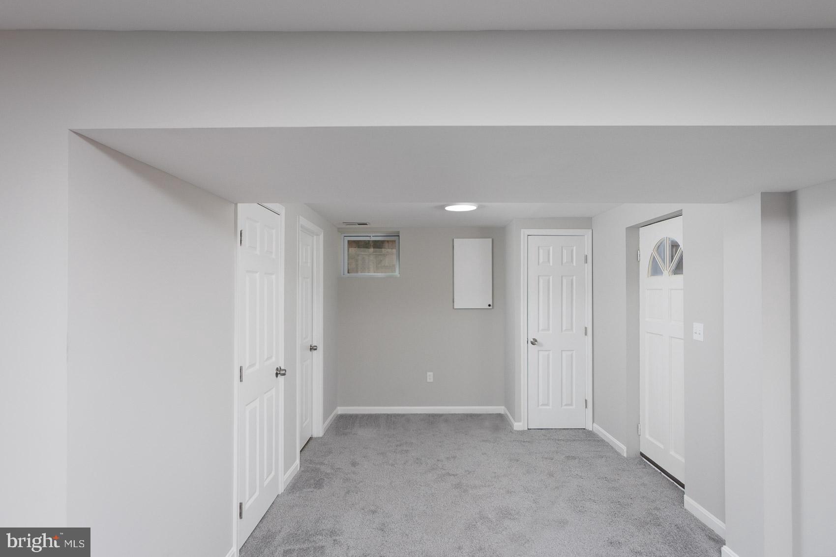 CATONSVILLE MANOR - Residential