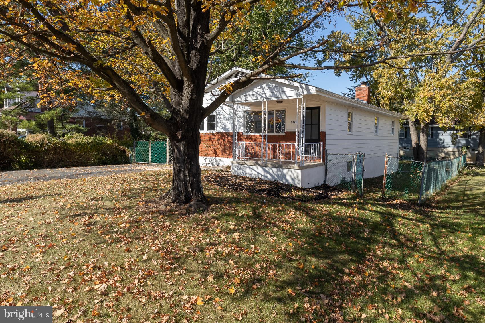 CATONSVILLE MANOR - Residential