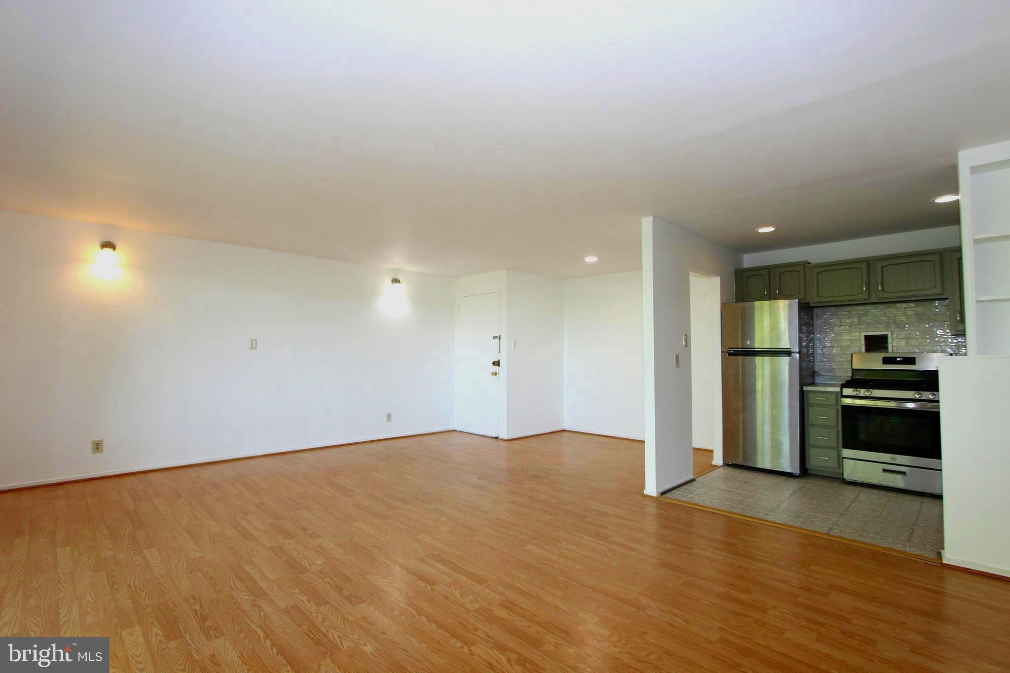 WOODMONT SPRINGS - Residential