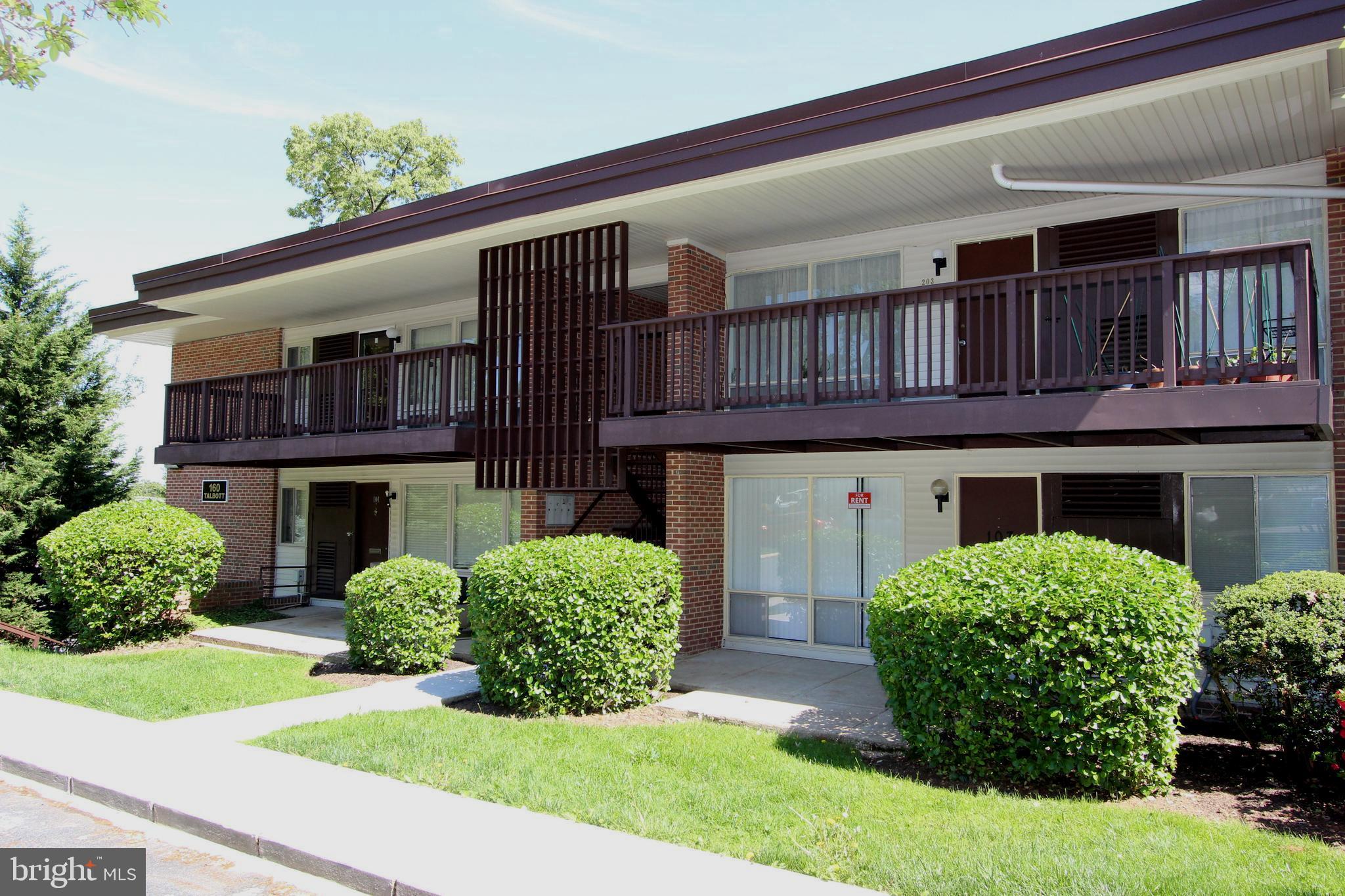 WOODMONT SPRINGS - Residential