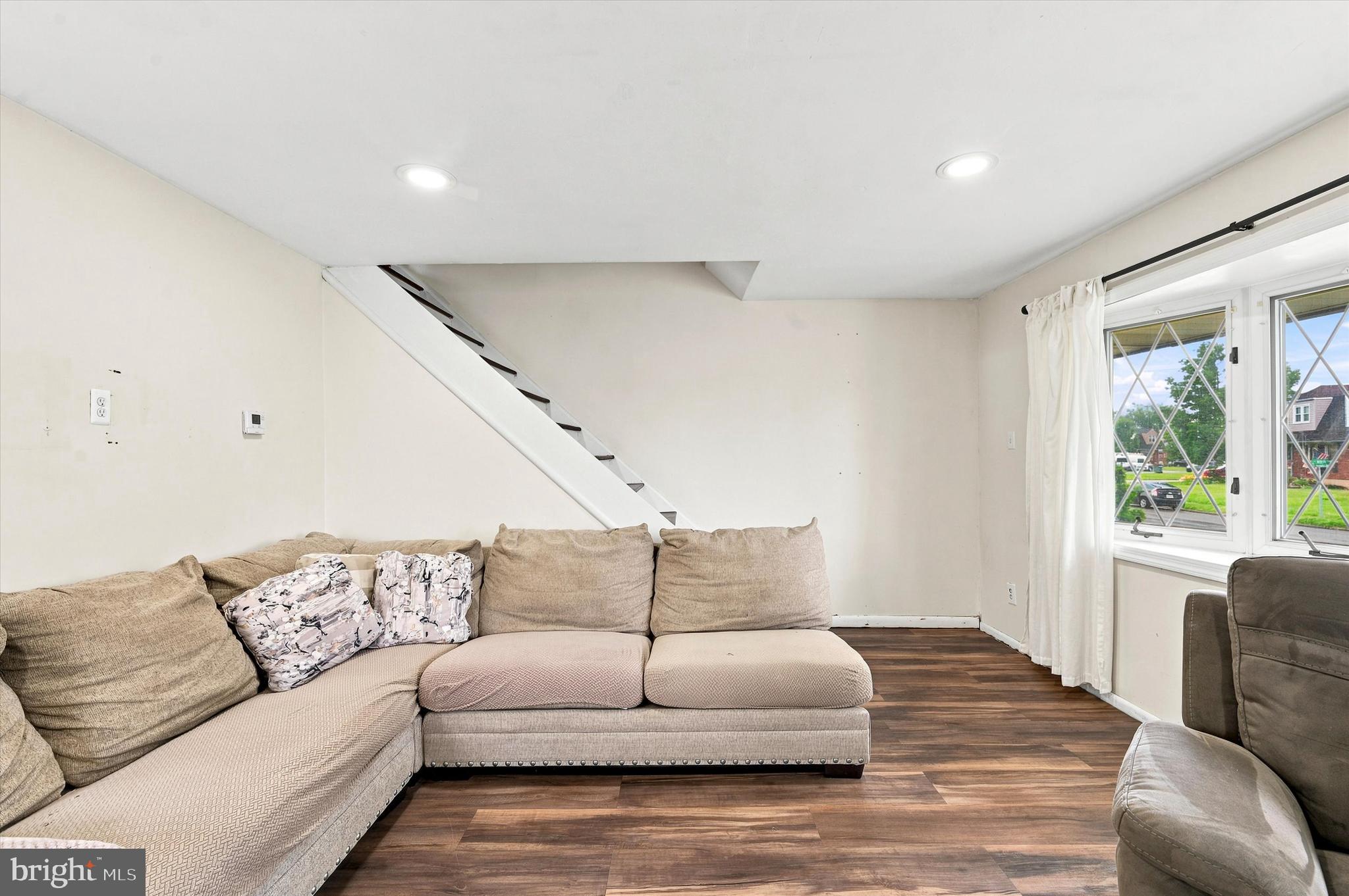 1403 PARKLANE ROAD