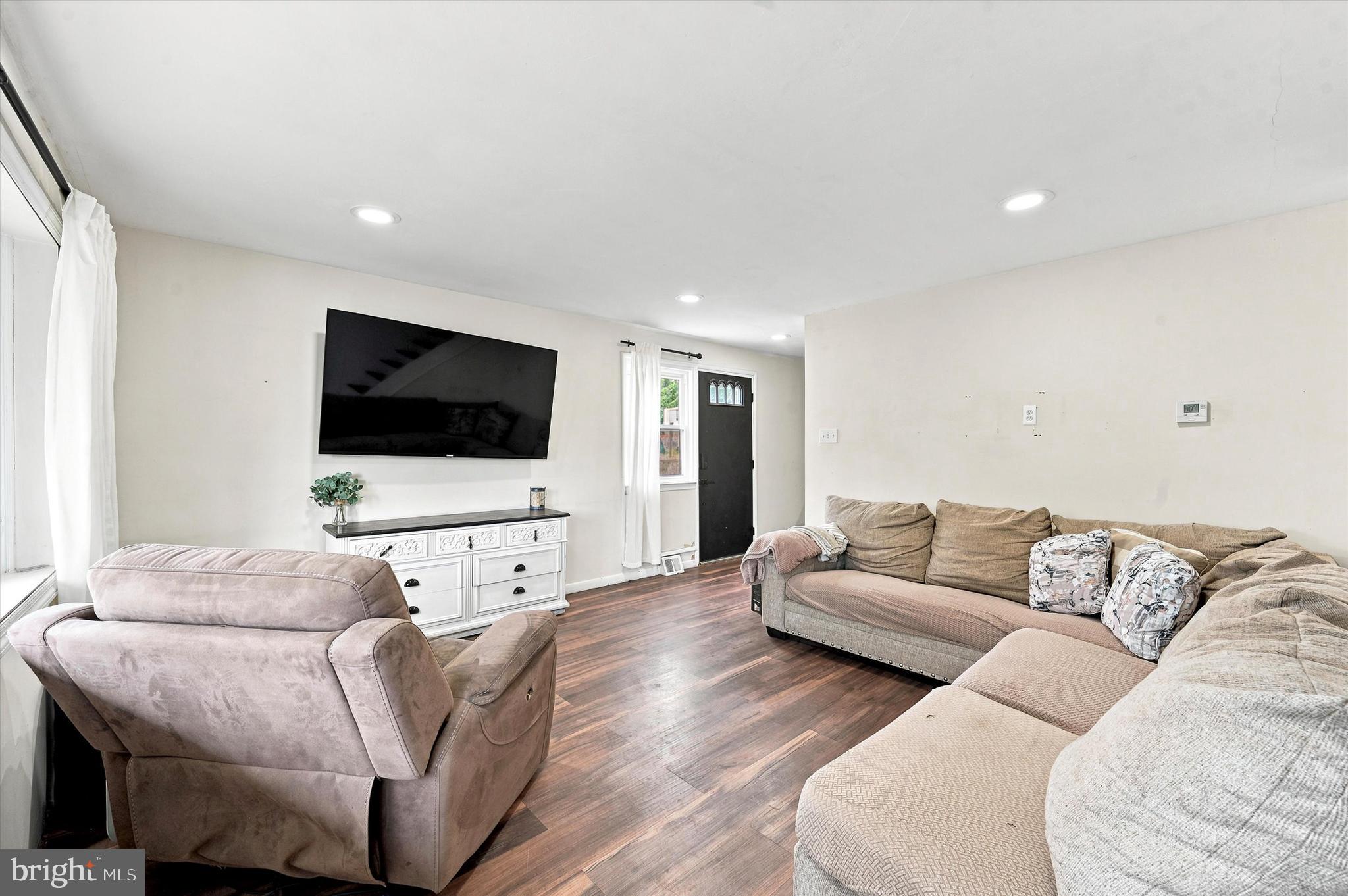 1403 PARKLANE ROAD