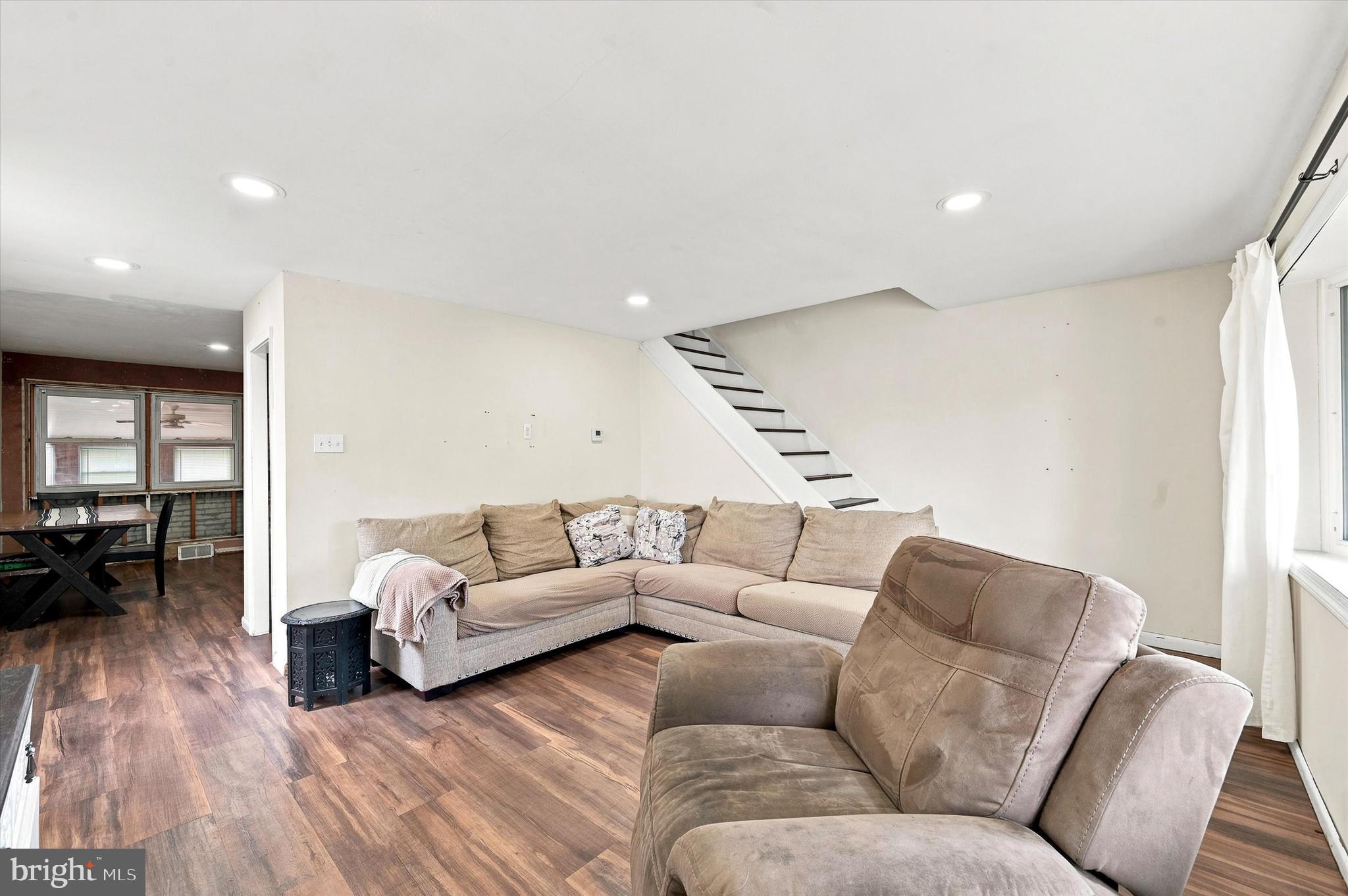 1403 PARKLANE ROAD