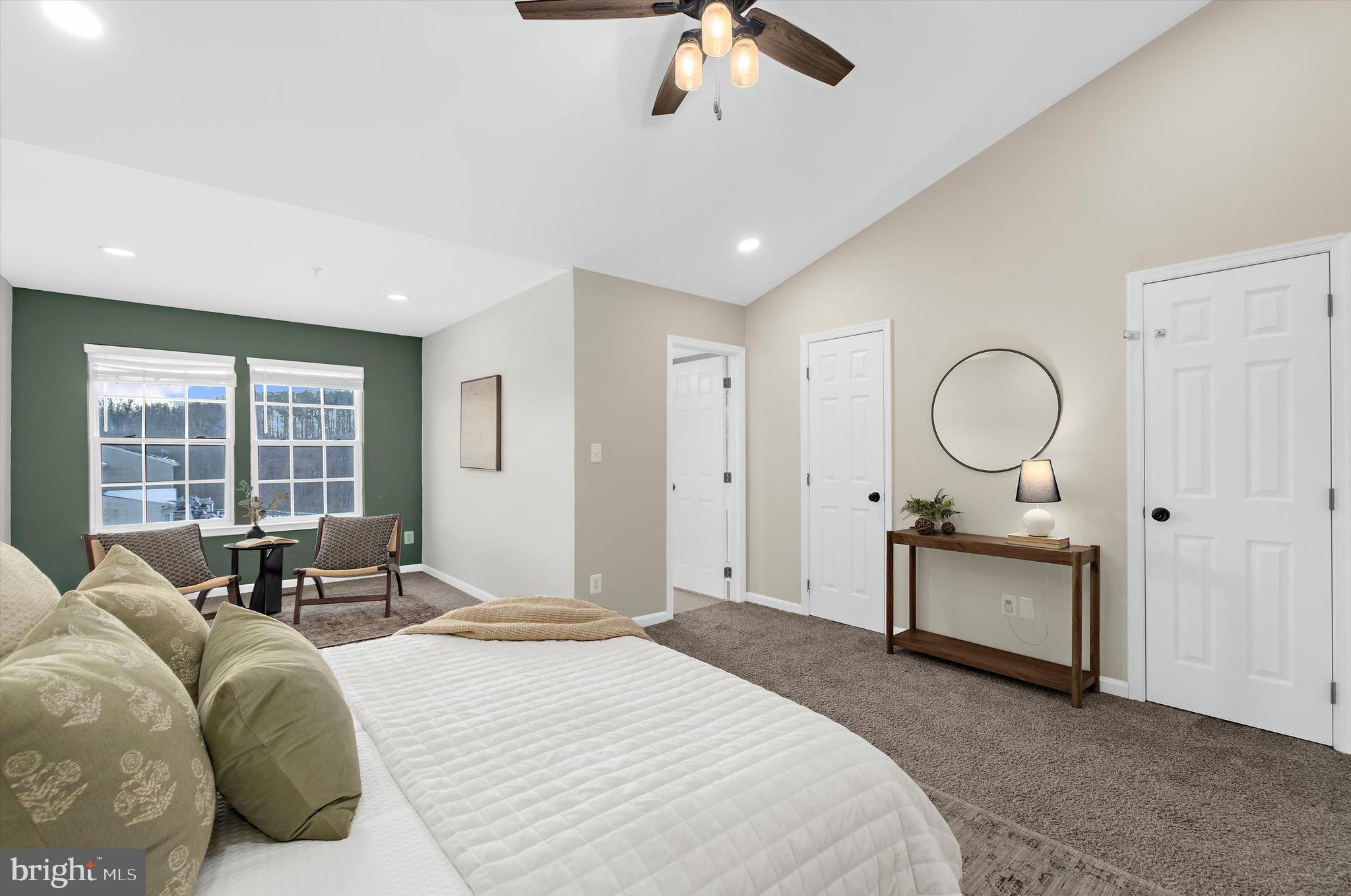 AUTUMN RUN - Residential