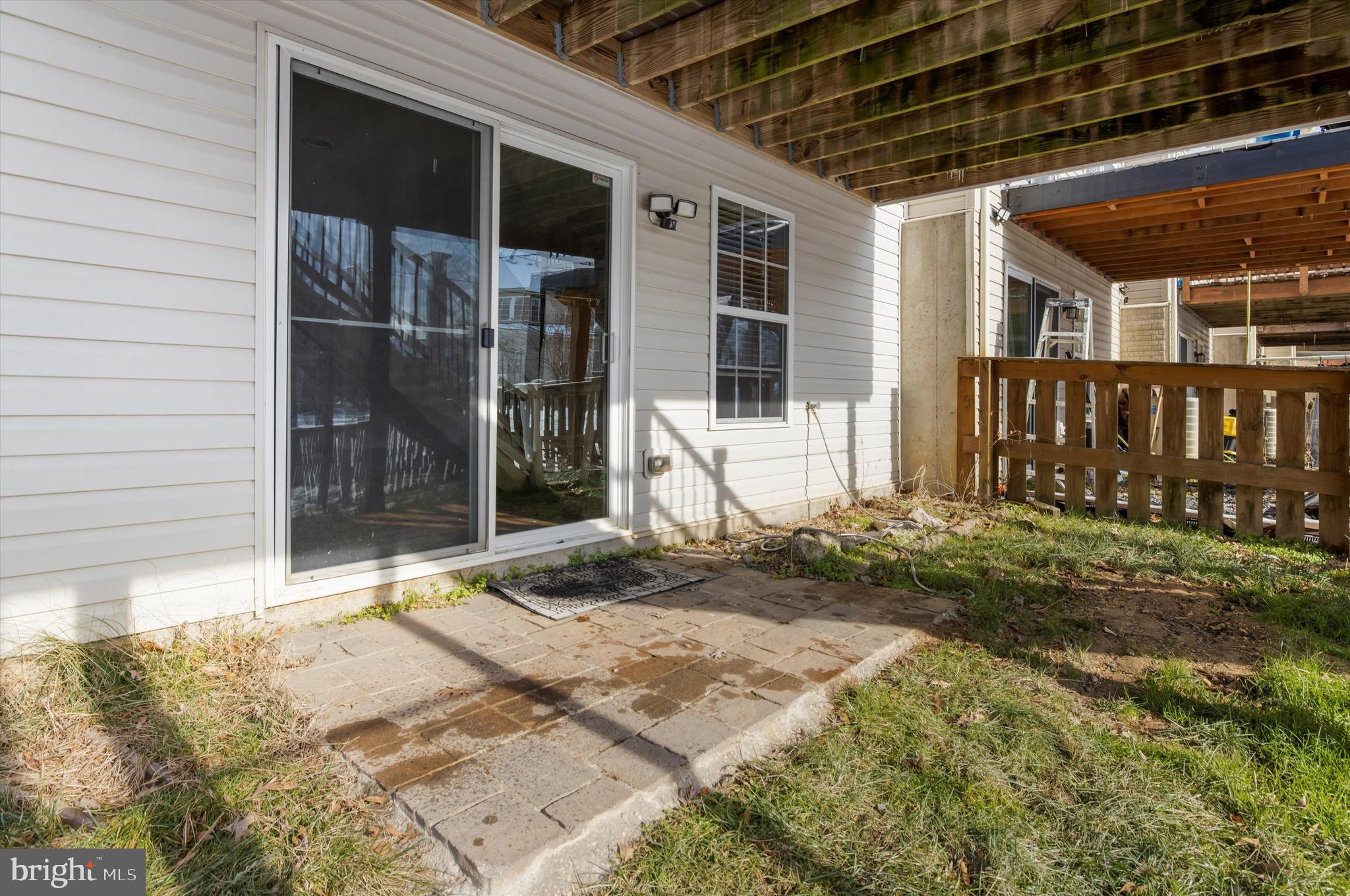 AUTUMN RUN - Residential