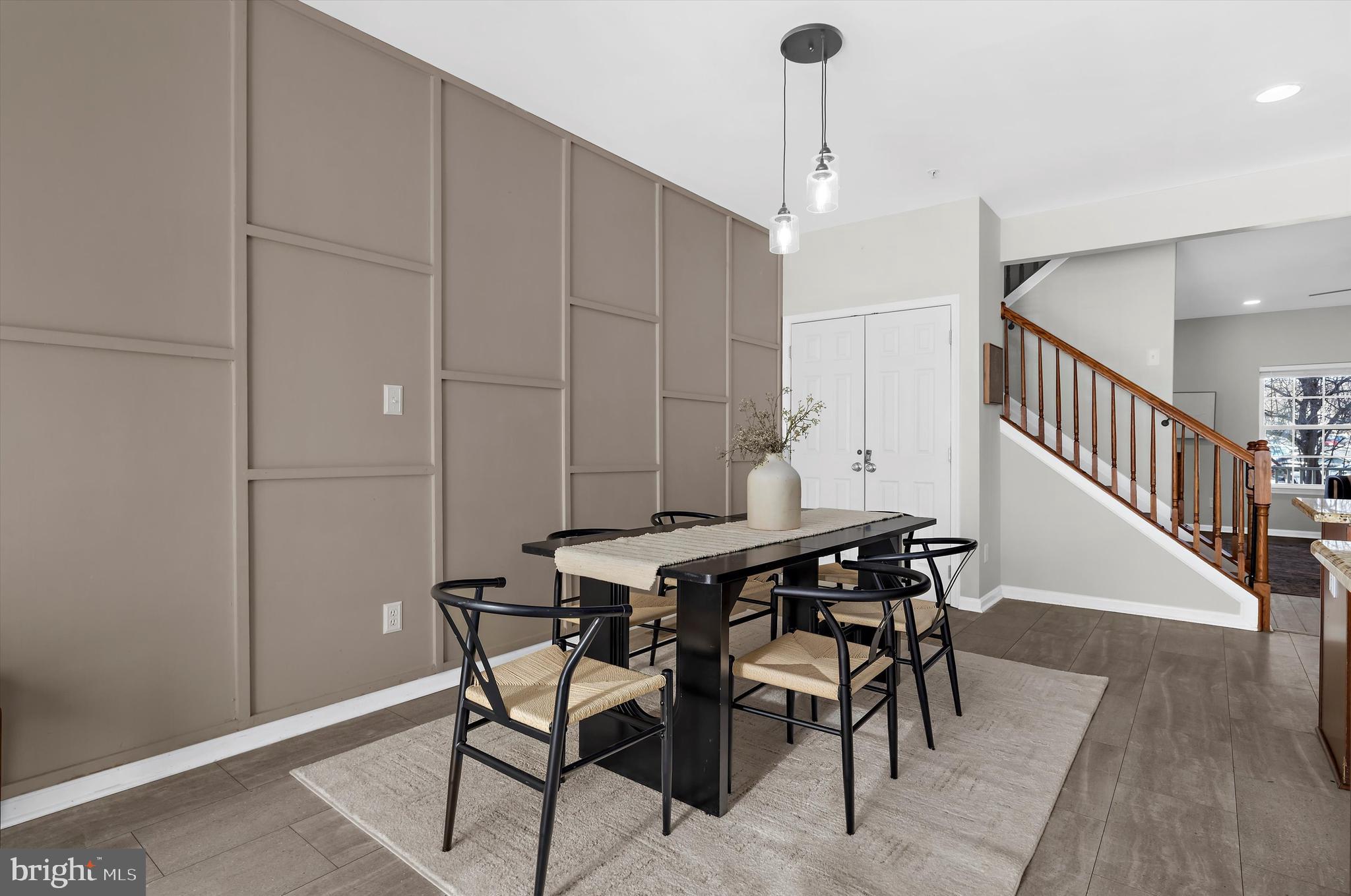 AUTUMN RUN - Residential