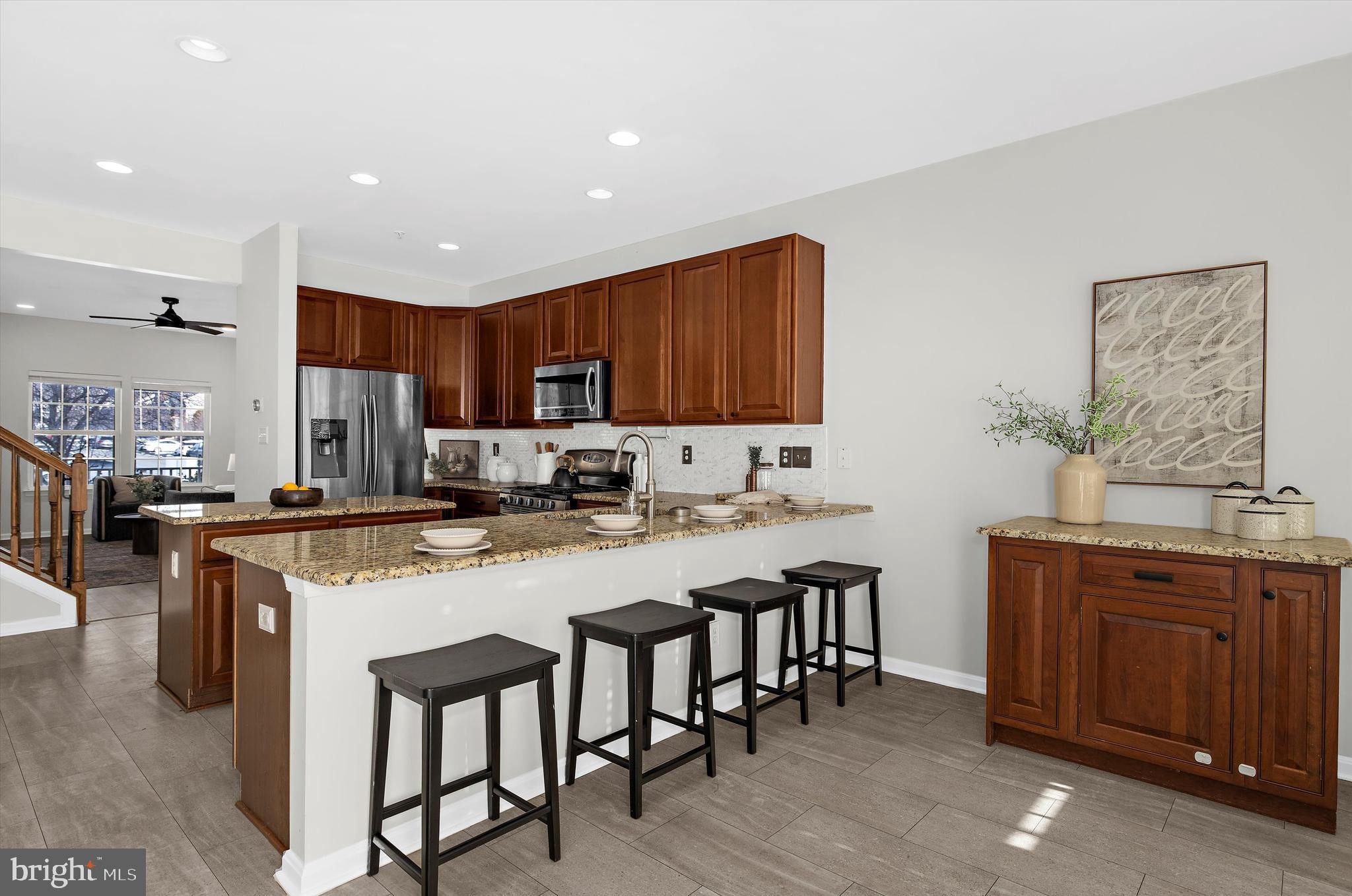 AUTUMN RUN - Residential